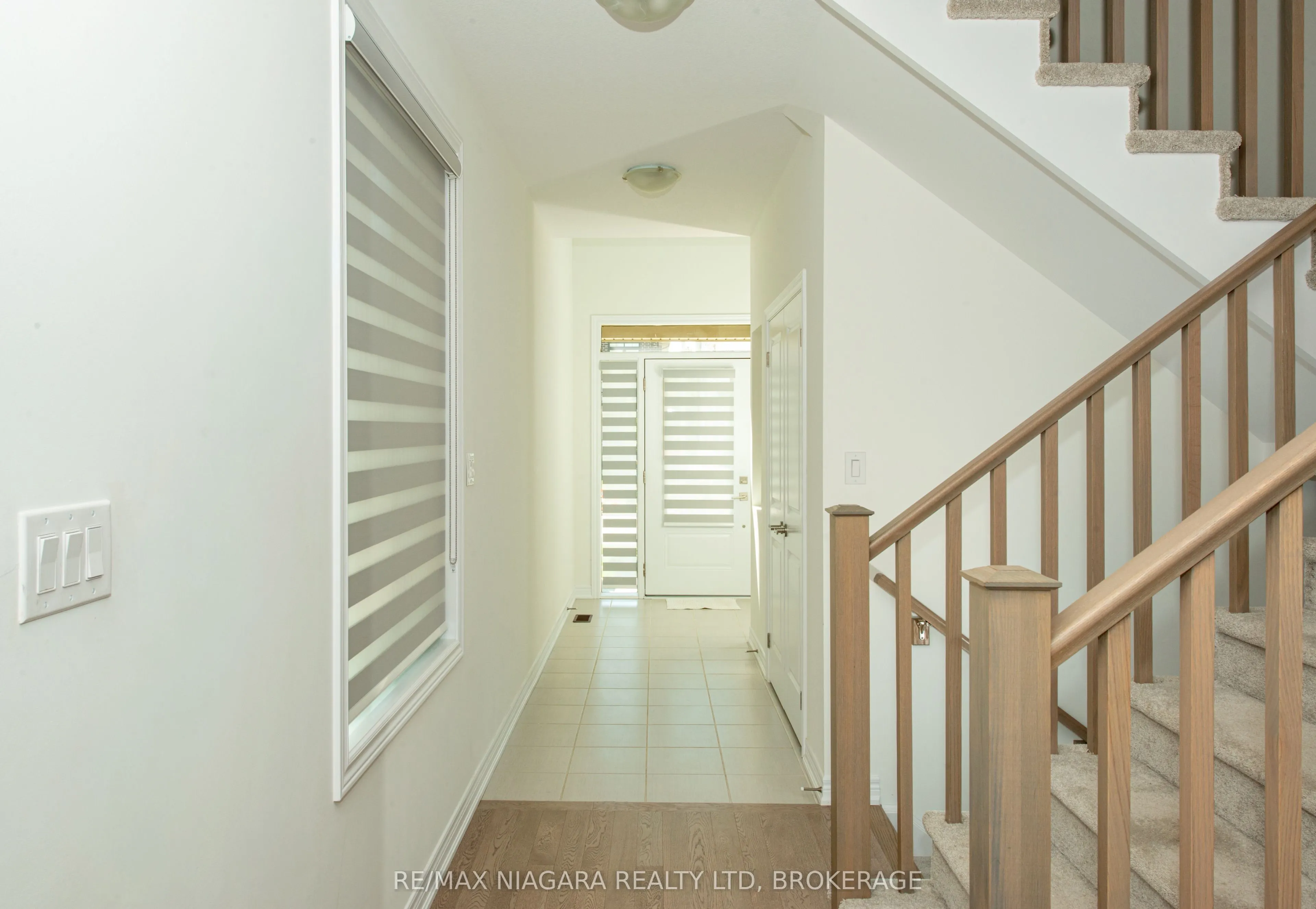 100 Blackbird Way
