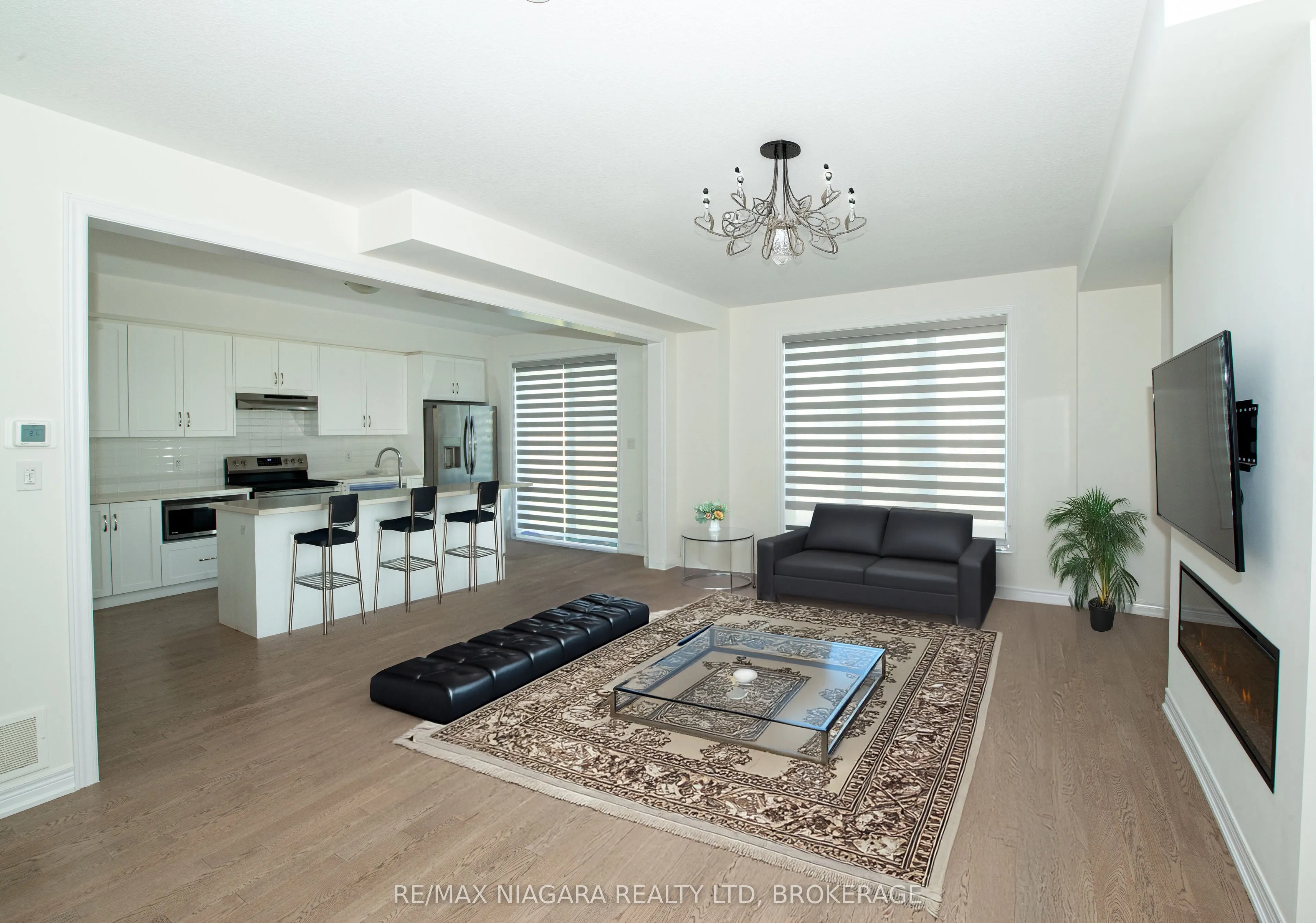 100 Blackbird Way