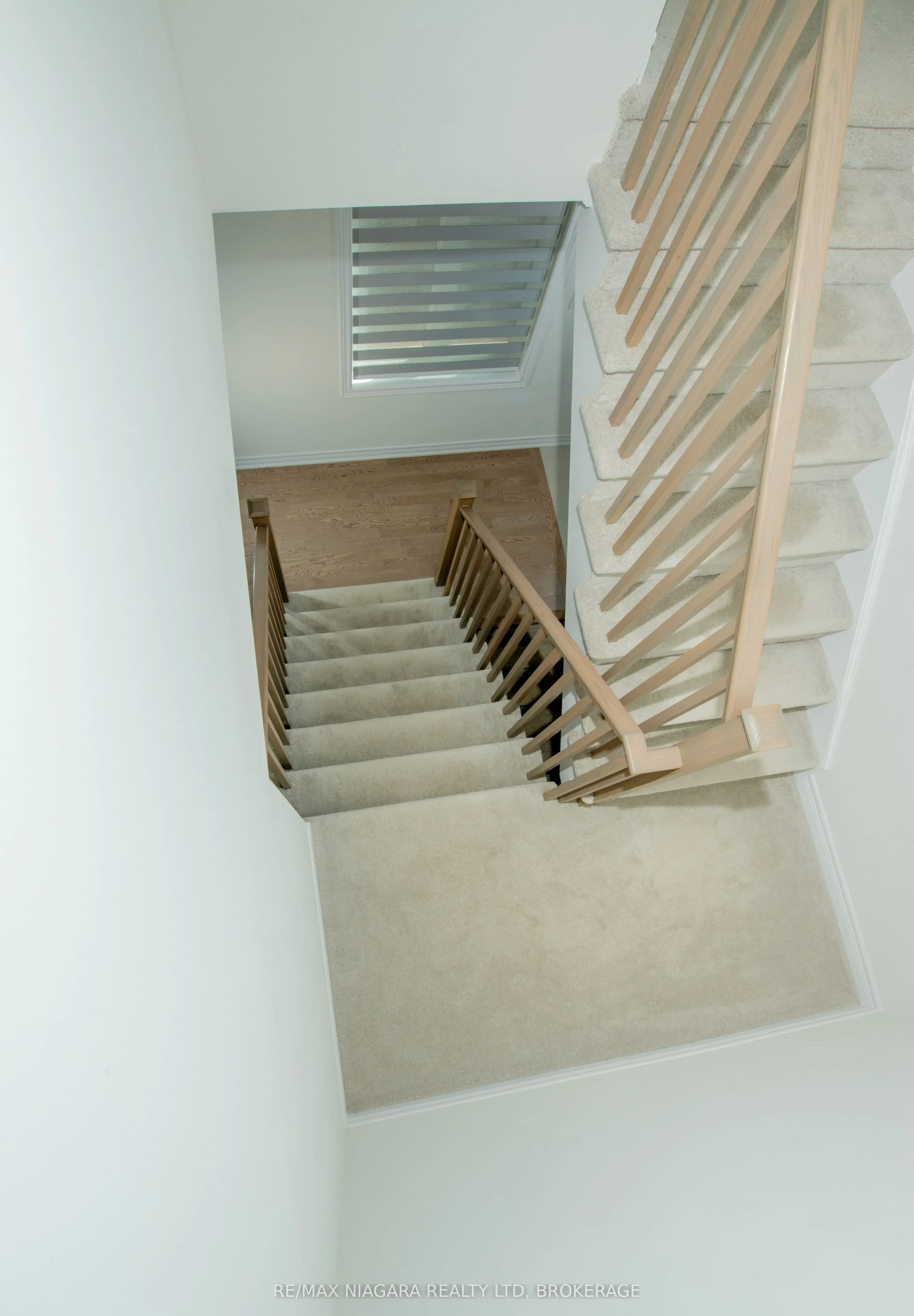 100 Blackbird Way