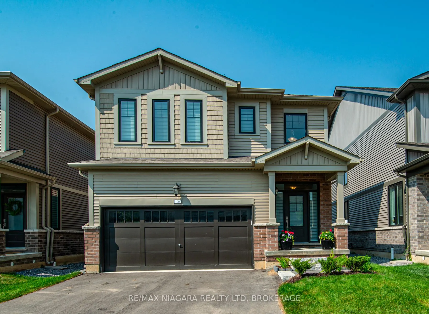 100 Blackbird Way