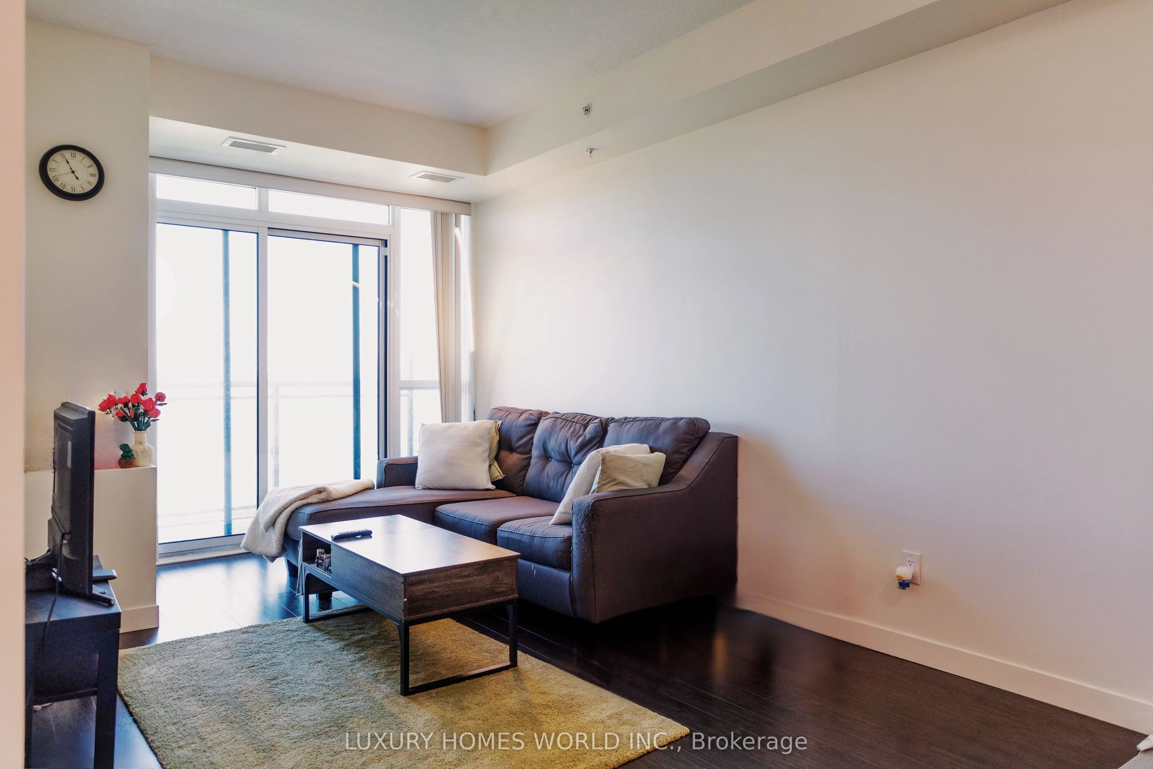 128 King Street, #5