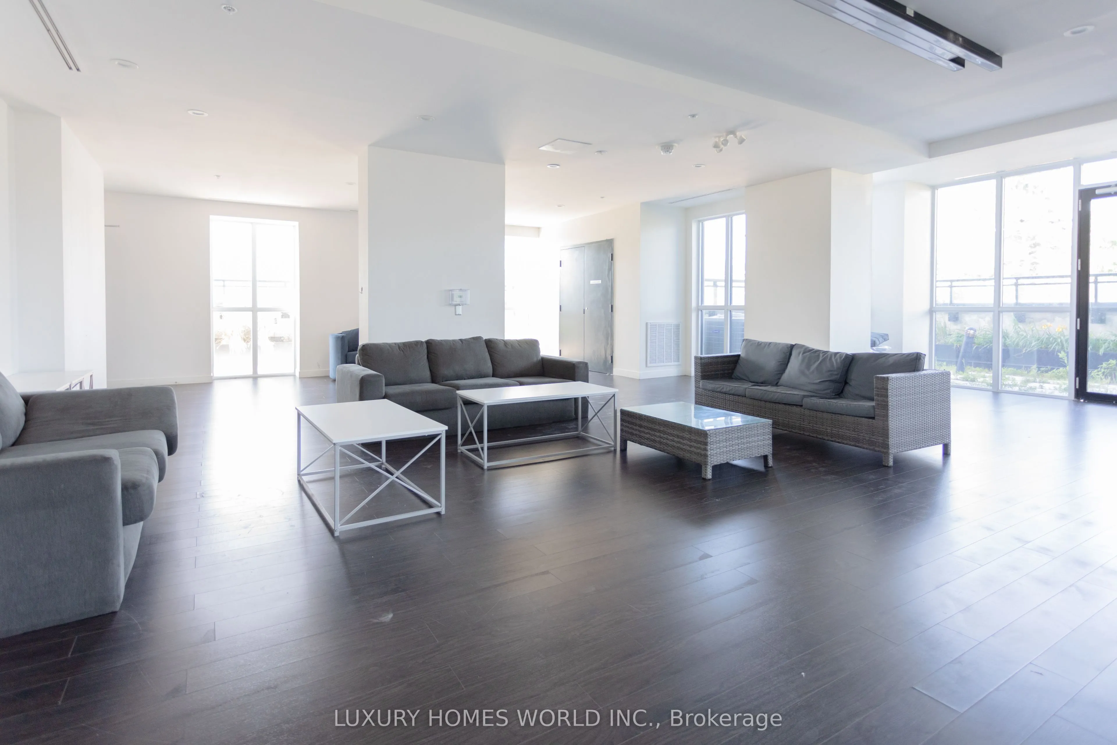 128 King Street, #5