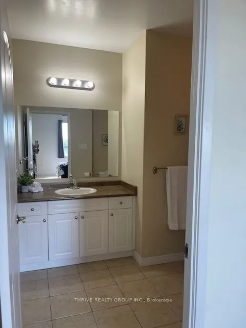 435 Colborne Street, #401