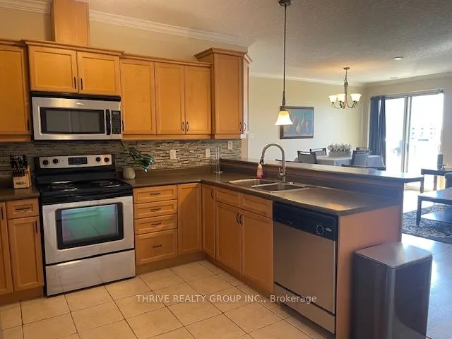 435 Colborne Street, #401