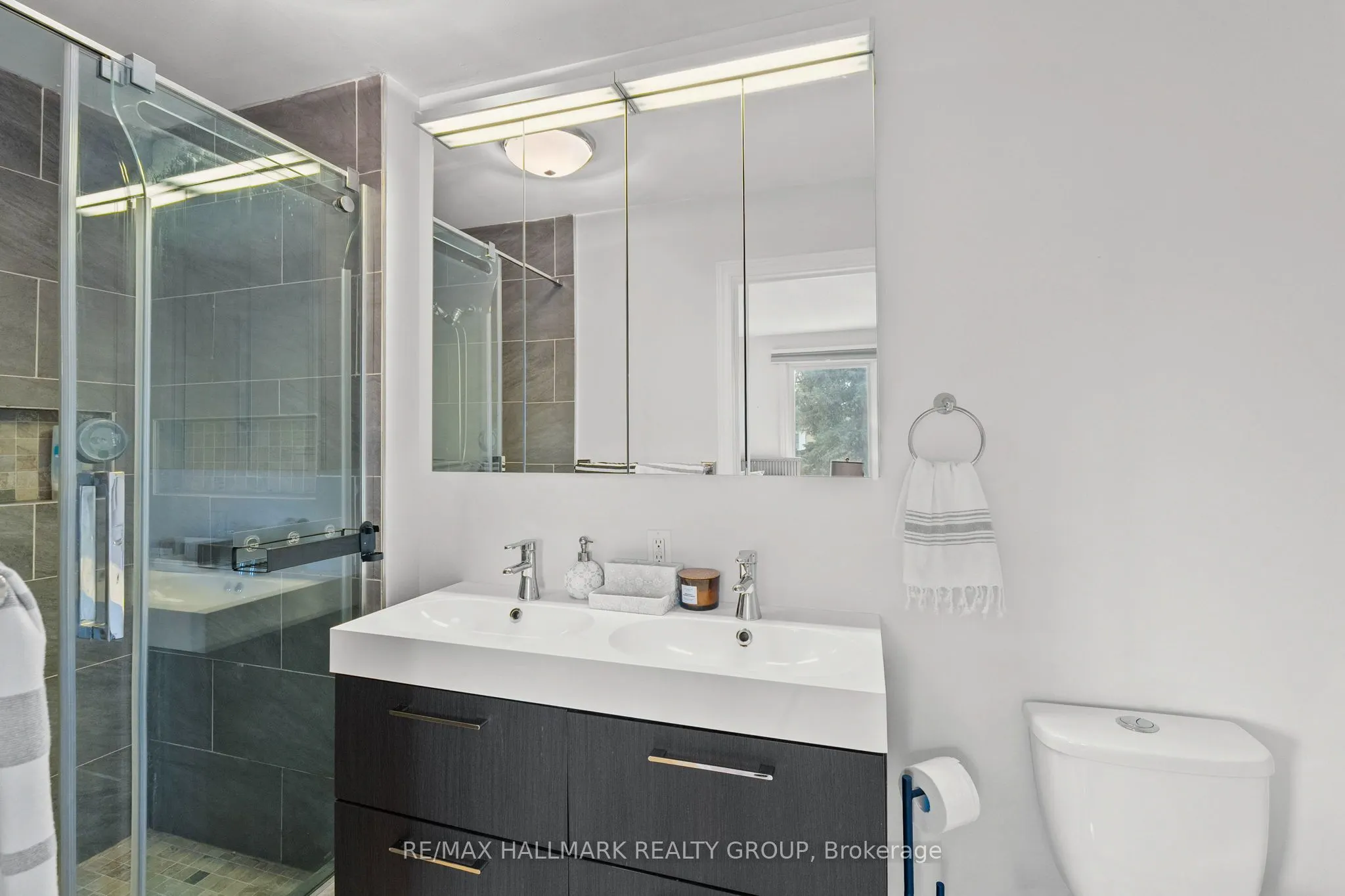1124 St Jovite Ridge
