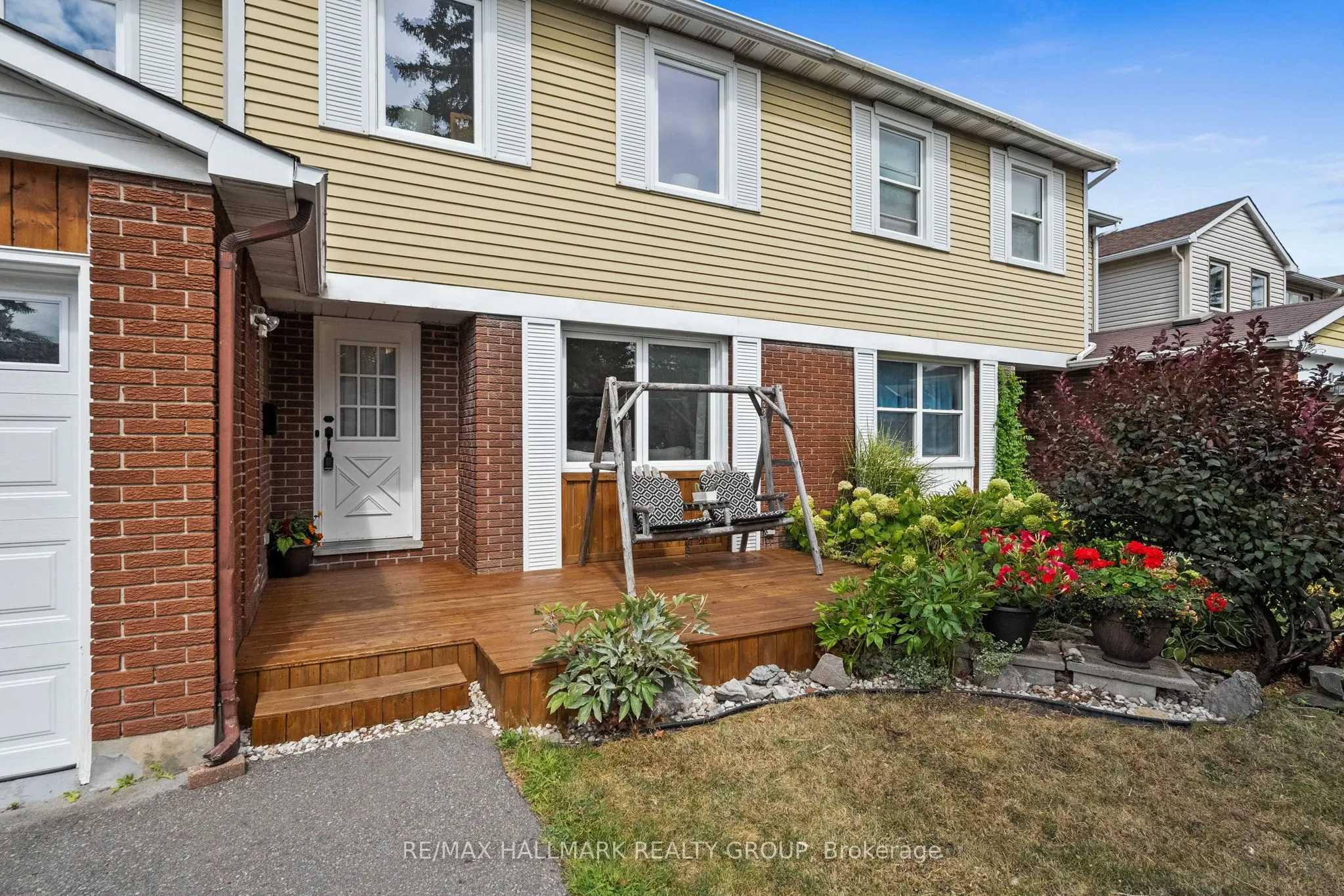 1124 St Jovite Ridge