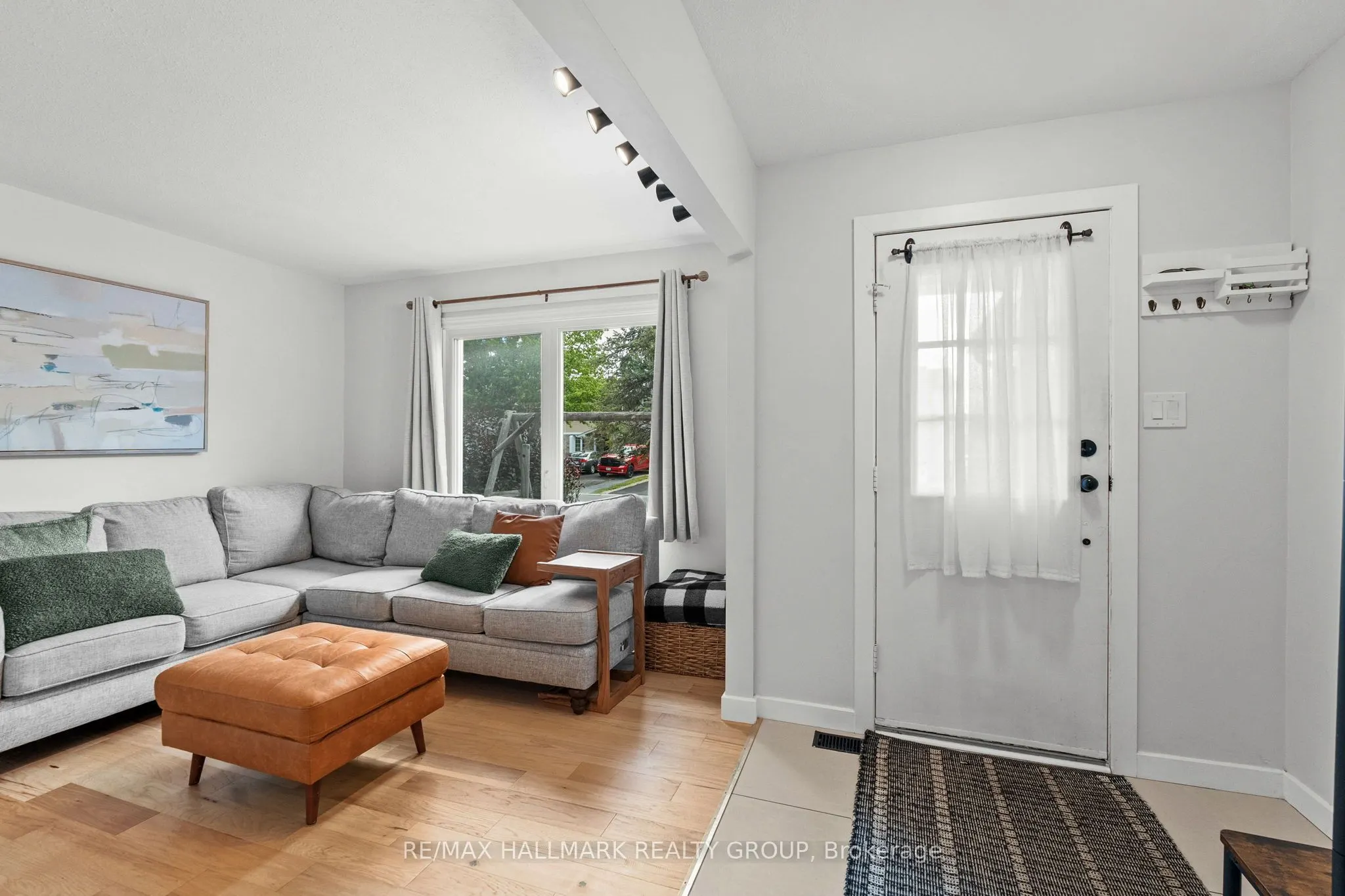 1124 St Jovite Ridge