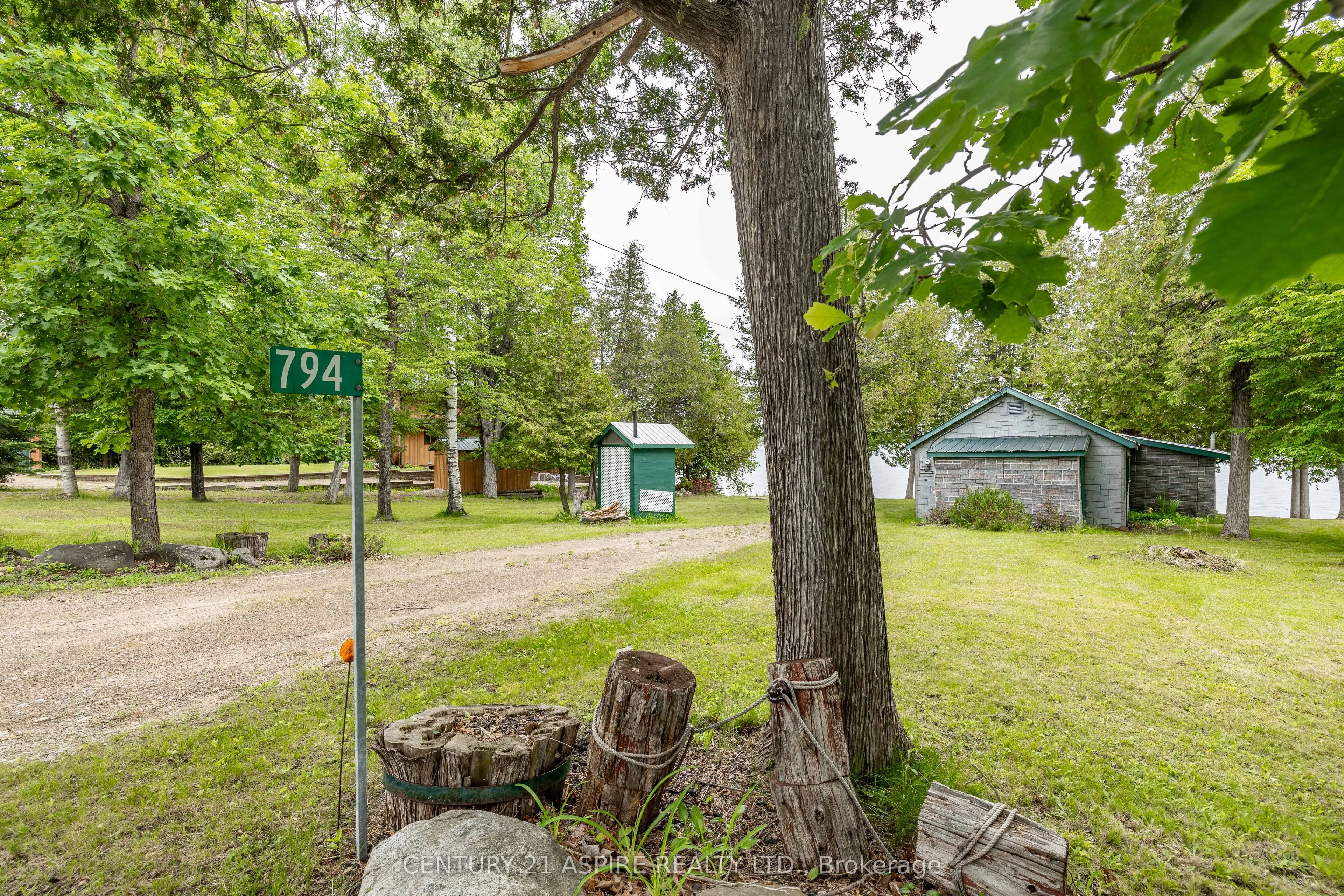 794 Forest Park Road