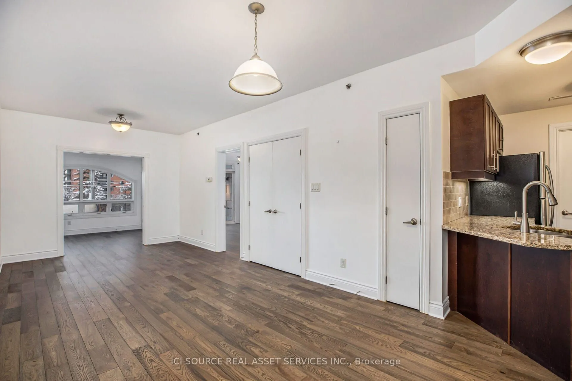 323 Winona Avenue, #202