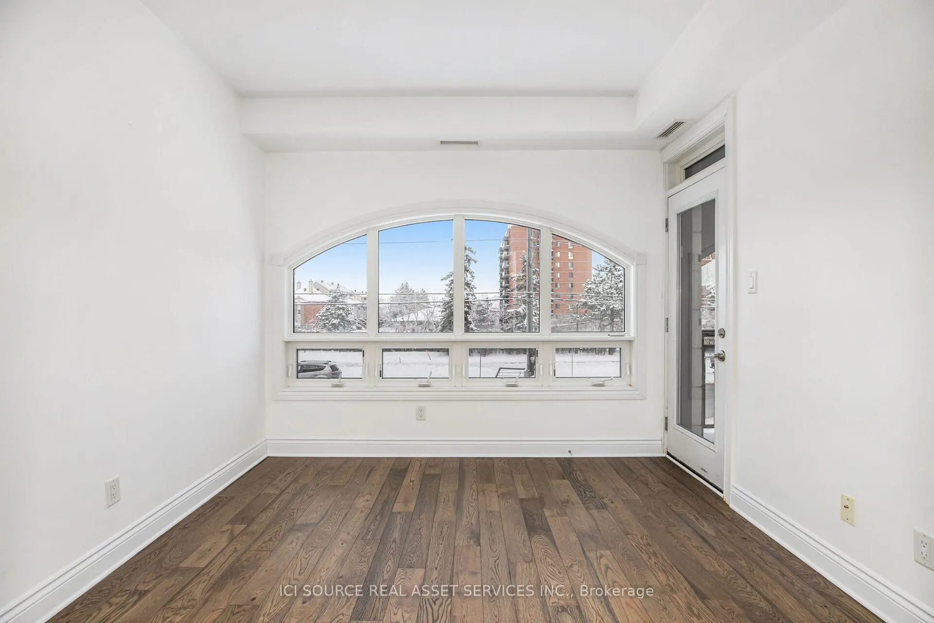 323 Winona Avenue, #202