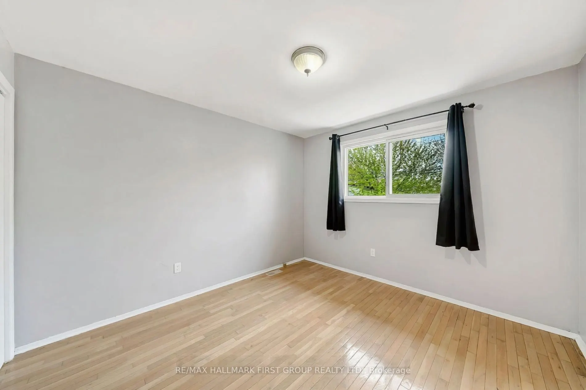 510 First Avenue, #Main