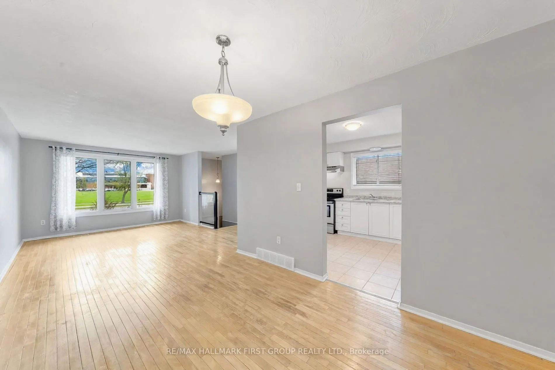 510 First Avenue, #Main