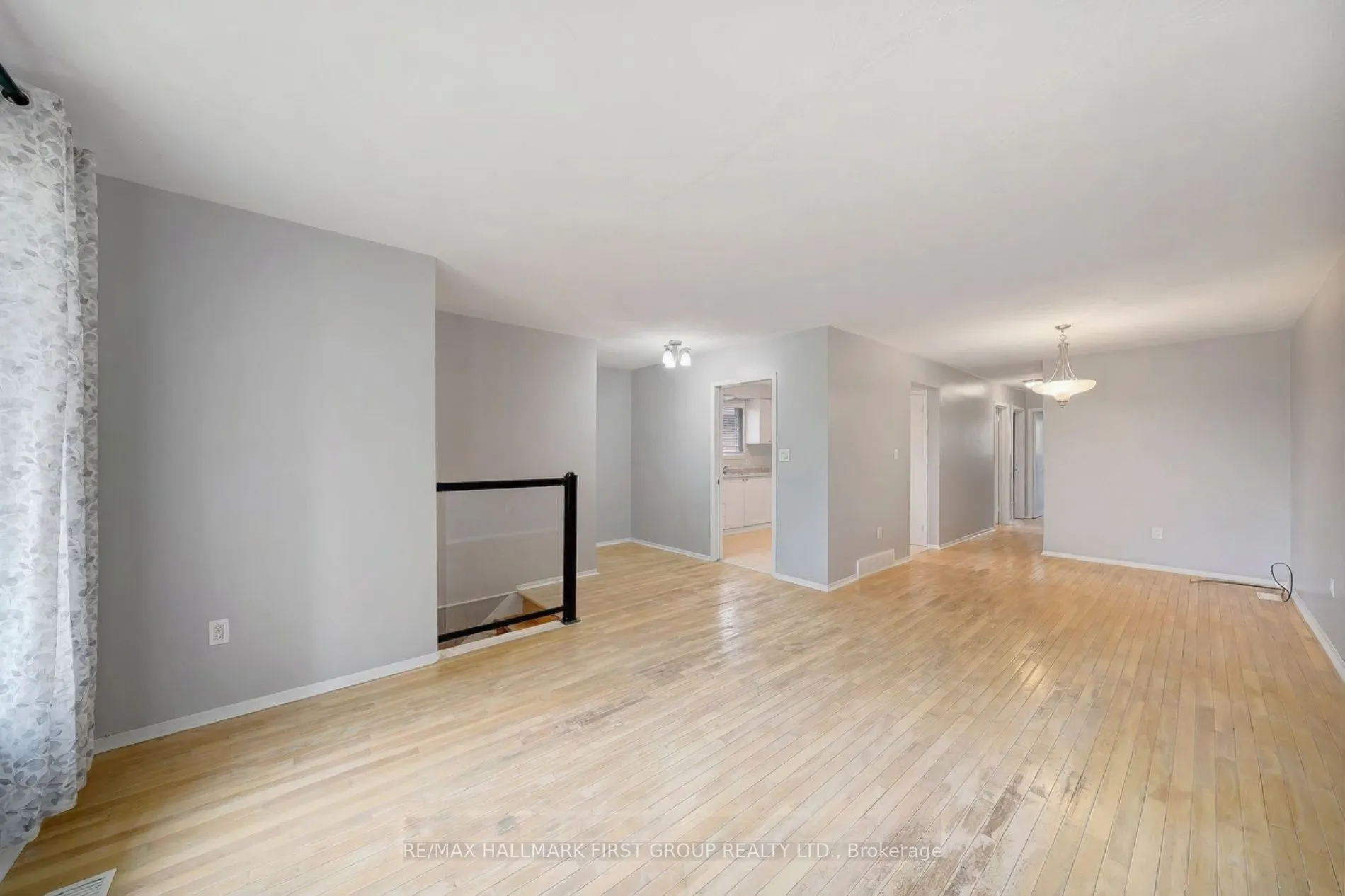 510 First Avenue, #Main