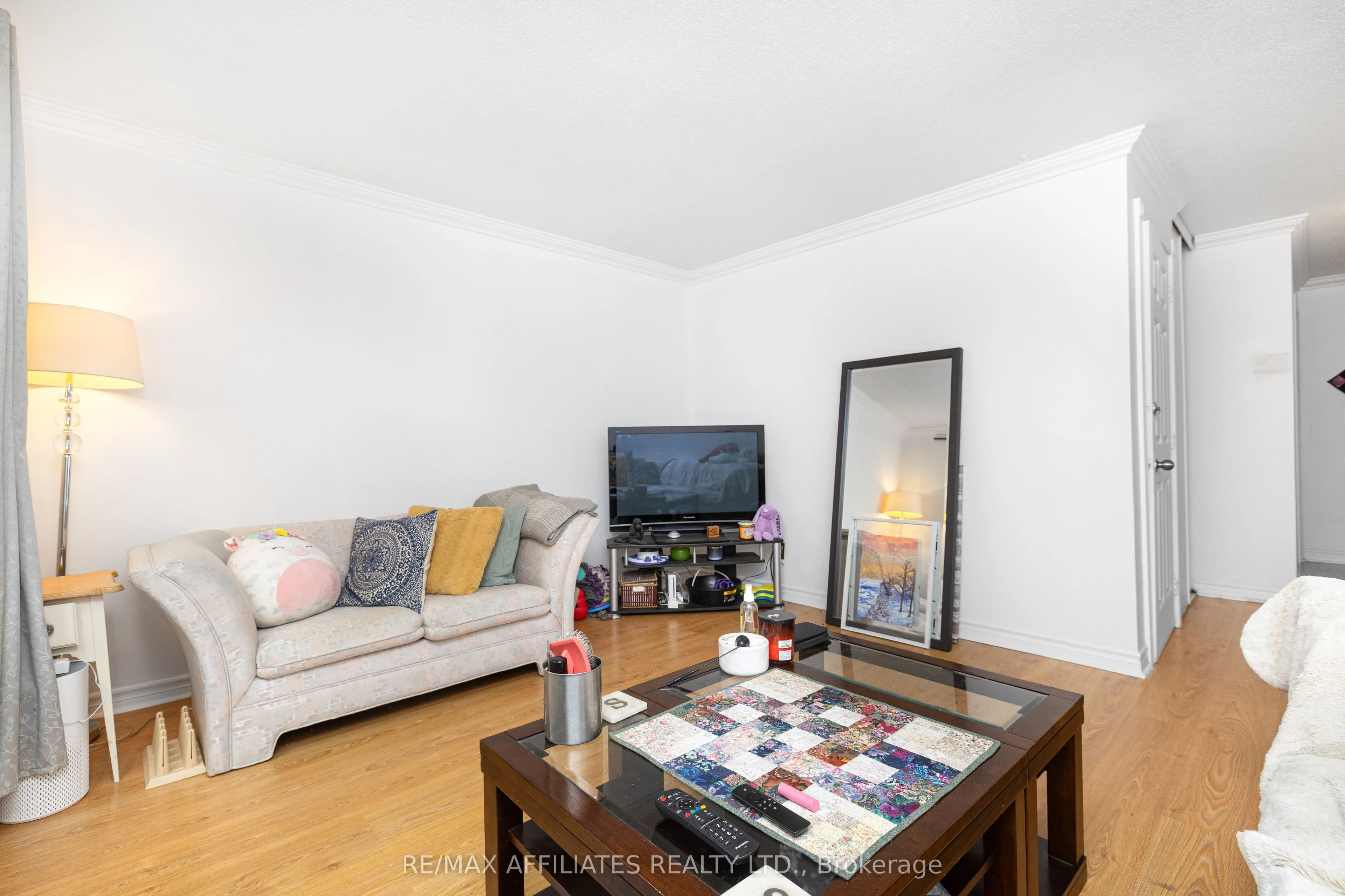 306 Woodfield Drive, #43