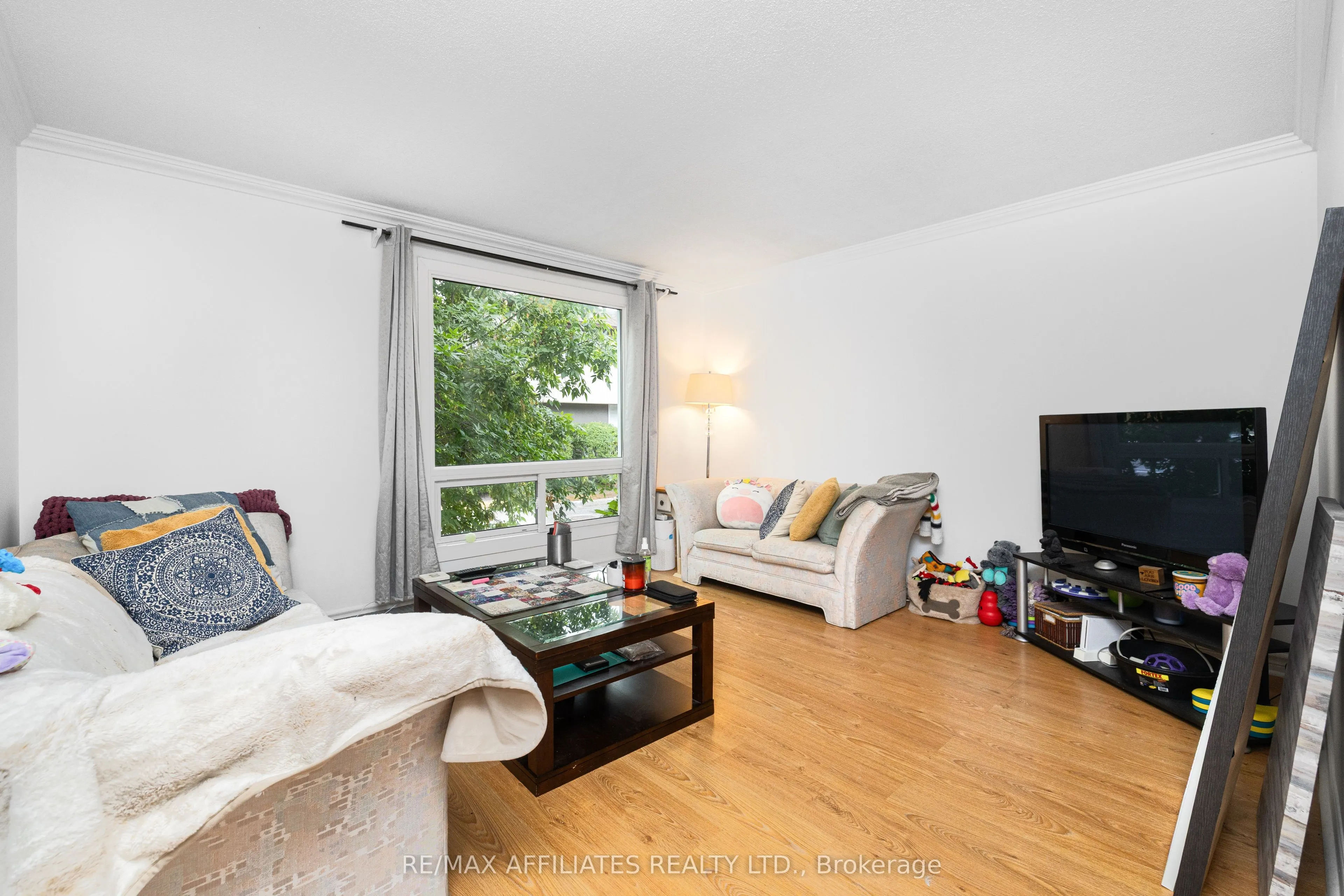 306 Woodfield Drive, #43