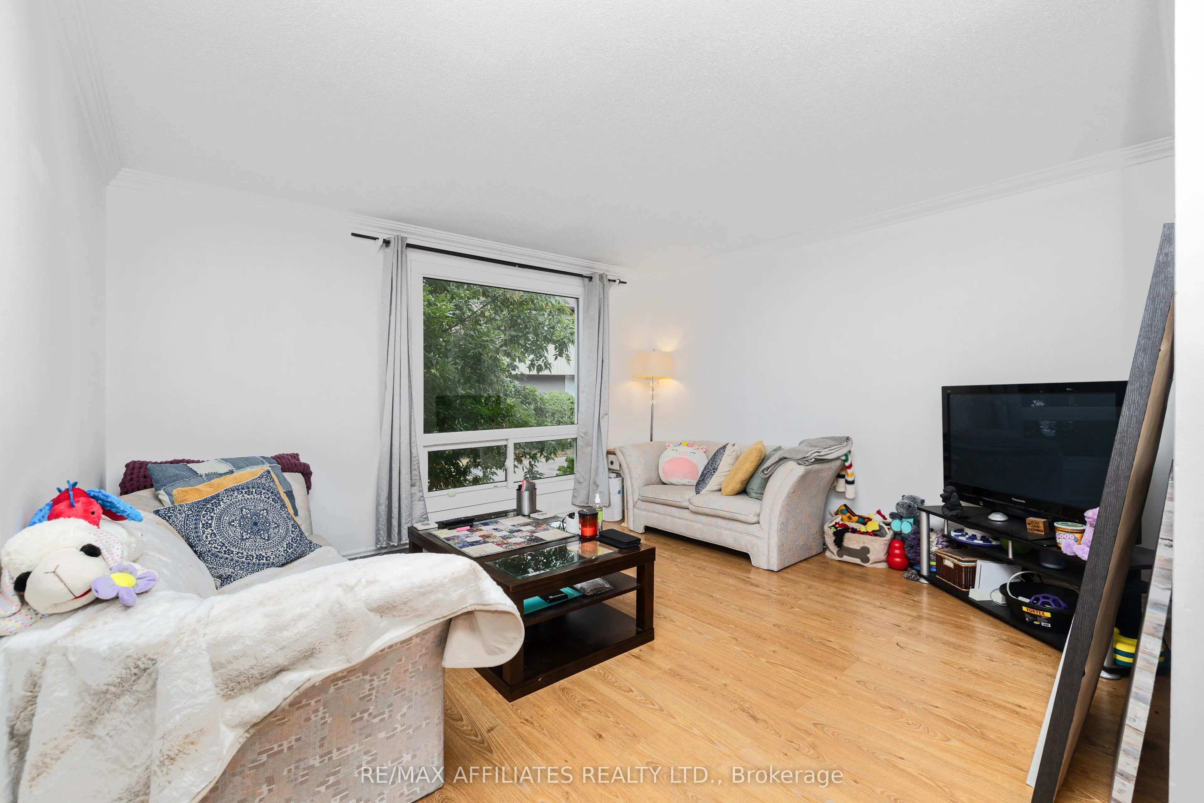 306 Woodfield Drive, #43