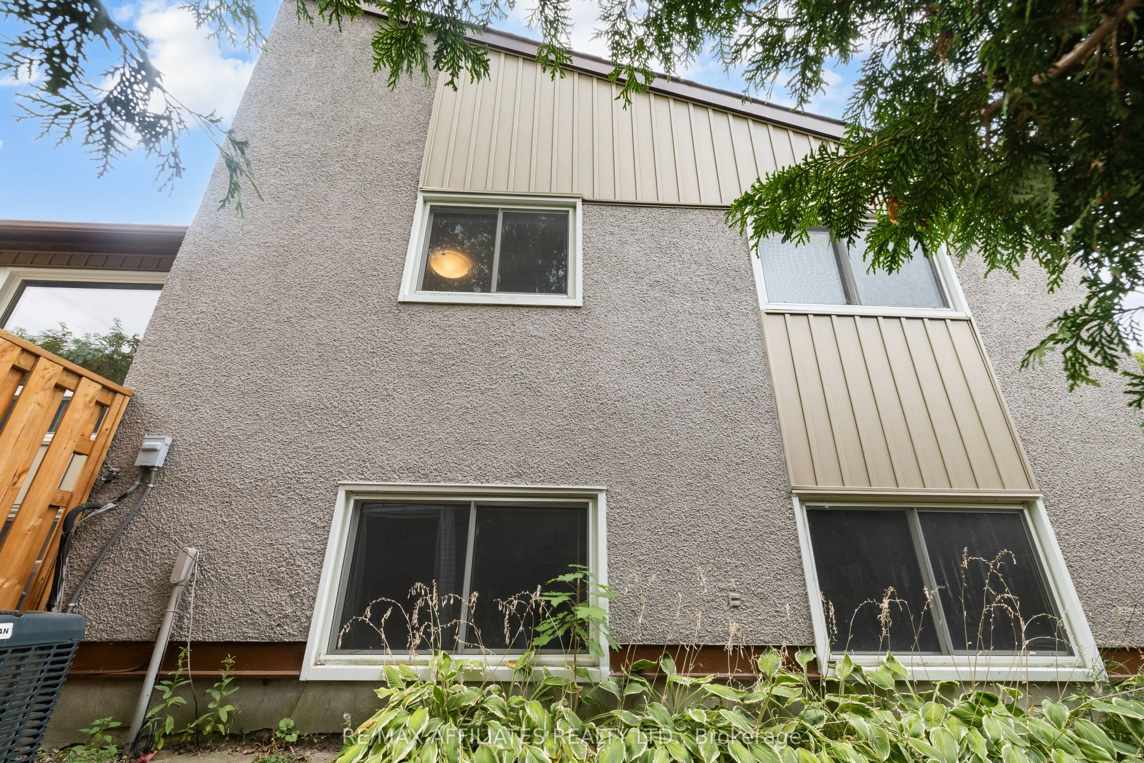 306 Woodfield Drive, #43