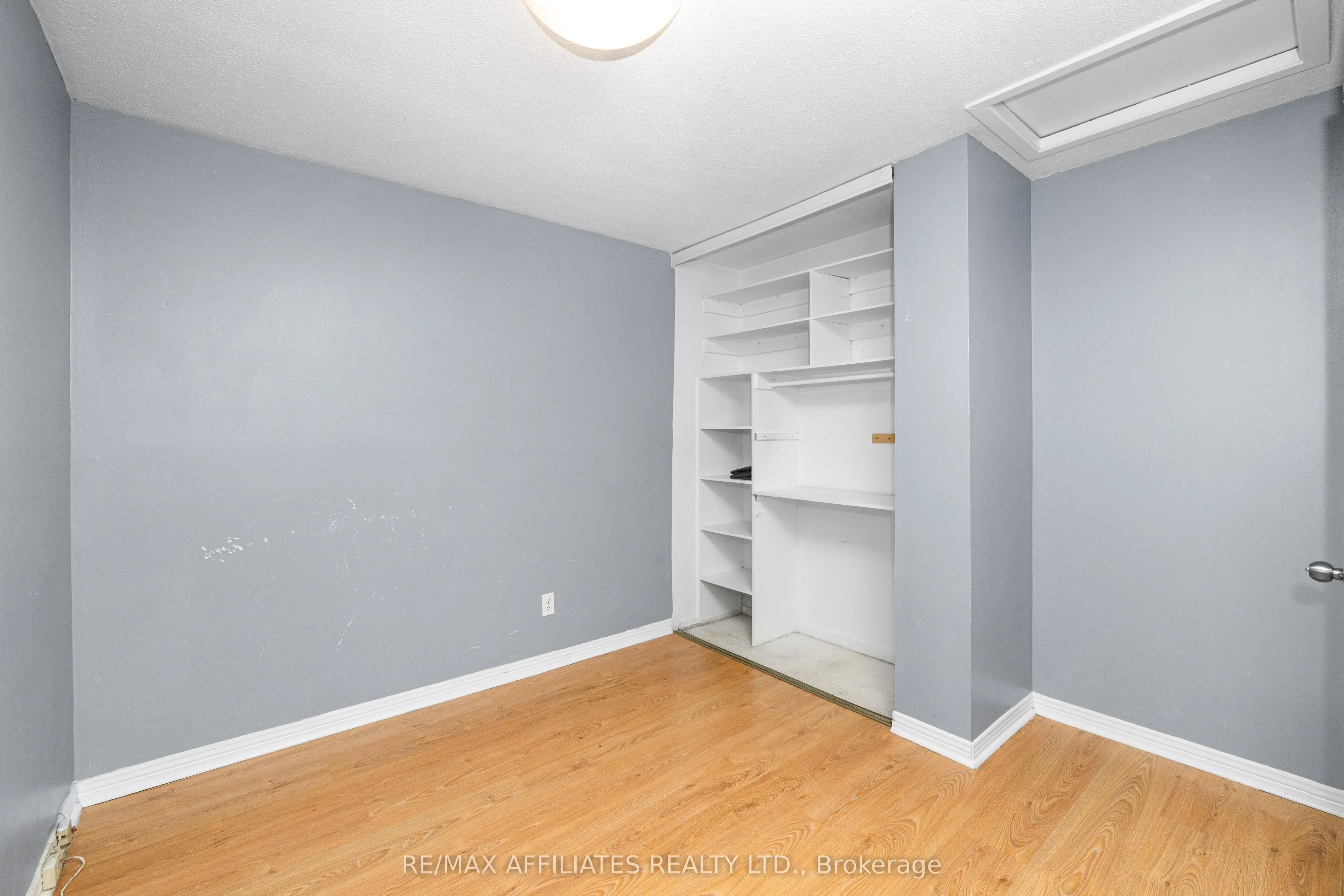 306 Woodfield Drive, #43