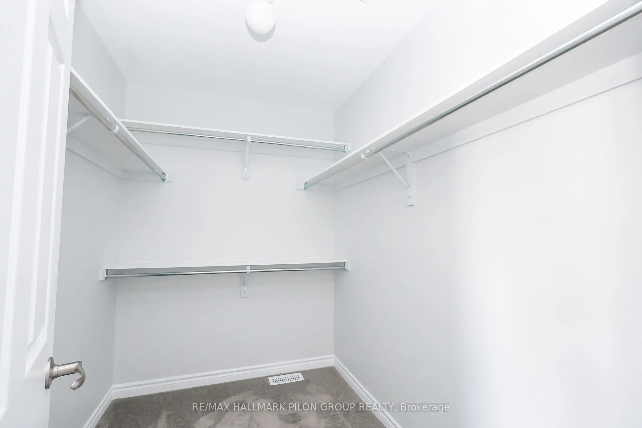 2297 Watercolours Way