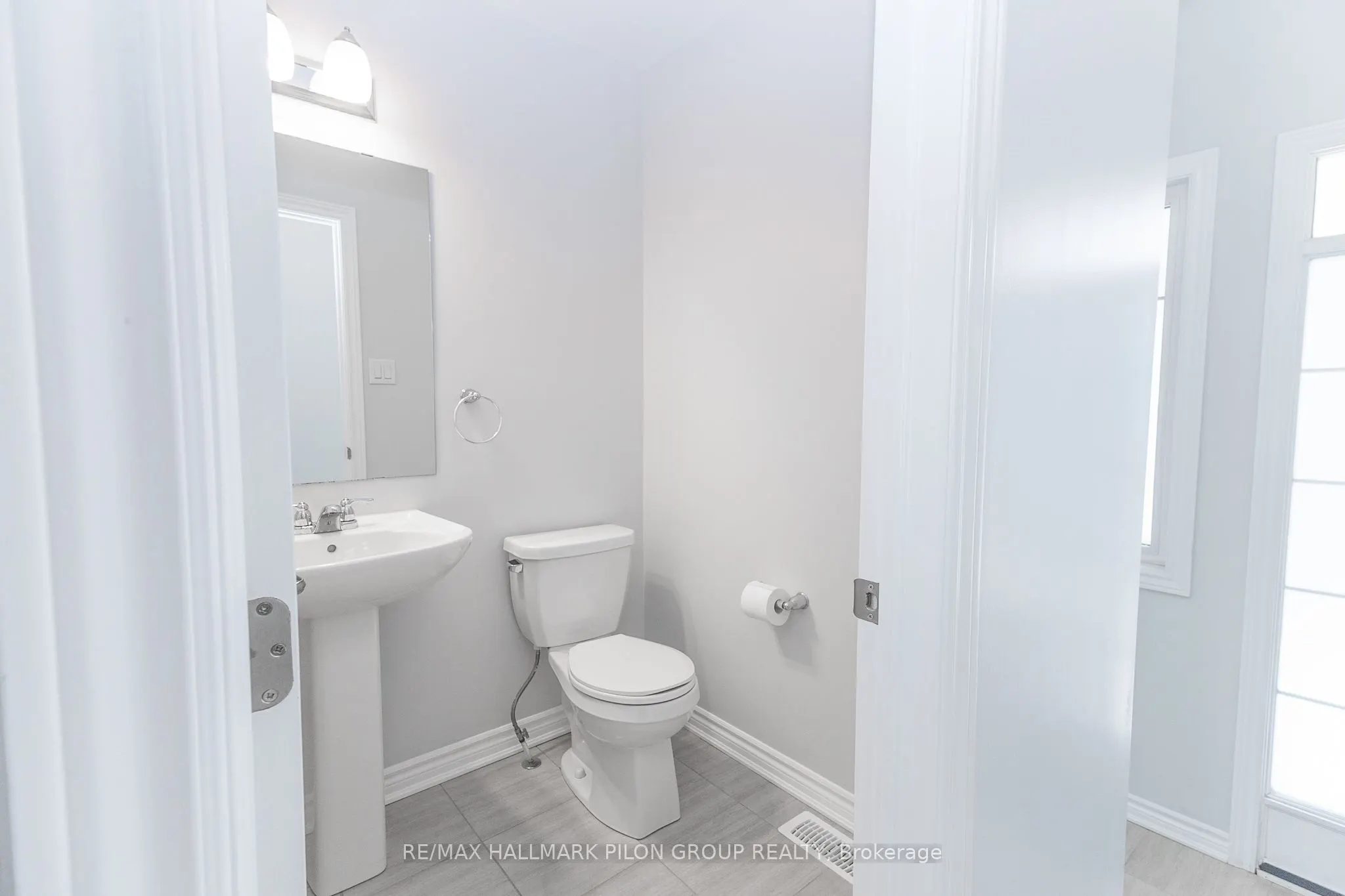 2297 Watercolours Way