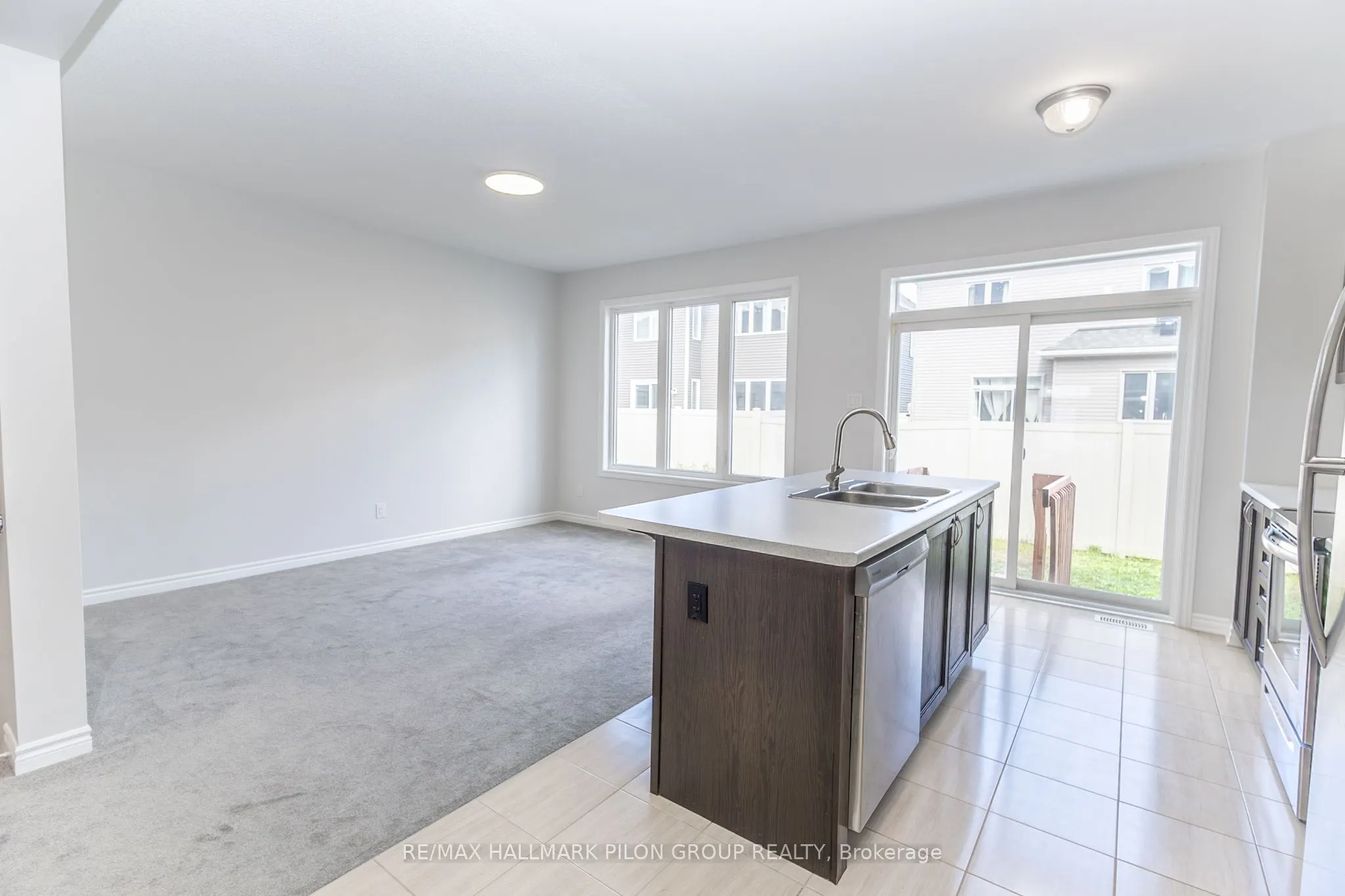 2297 Watercolours Way