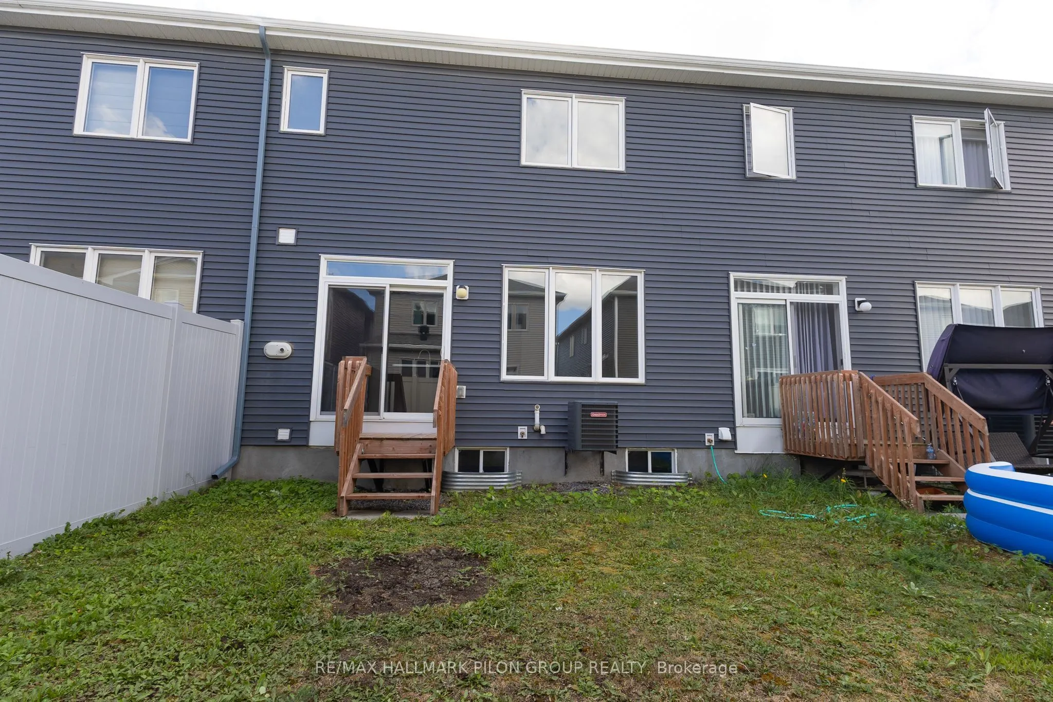 2297 Watercolours Way