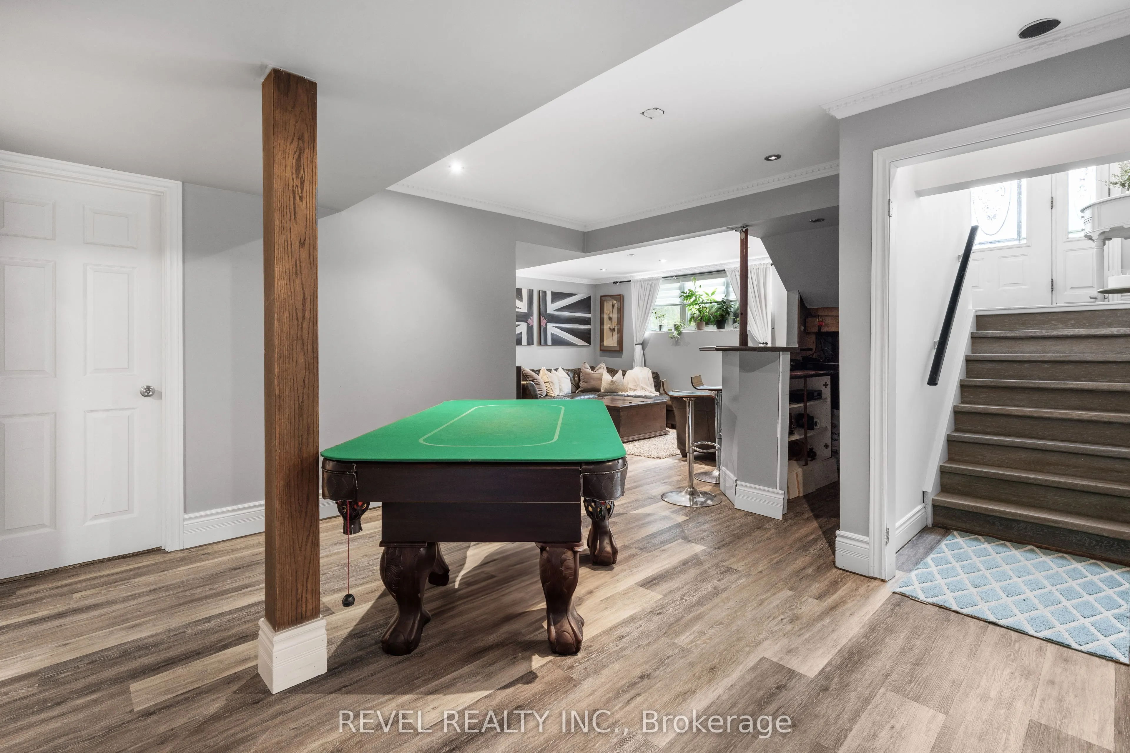 1578 Sturgeon Road