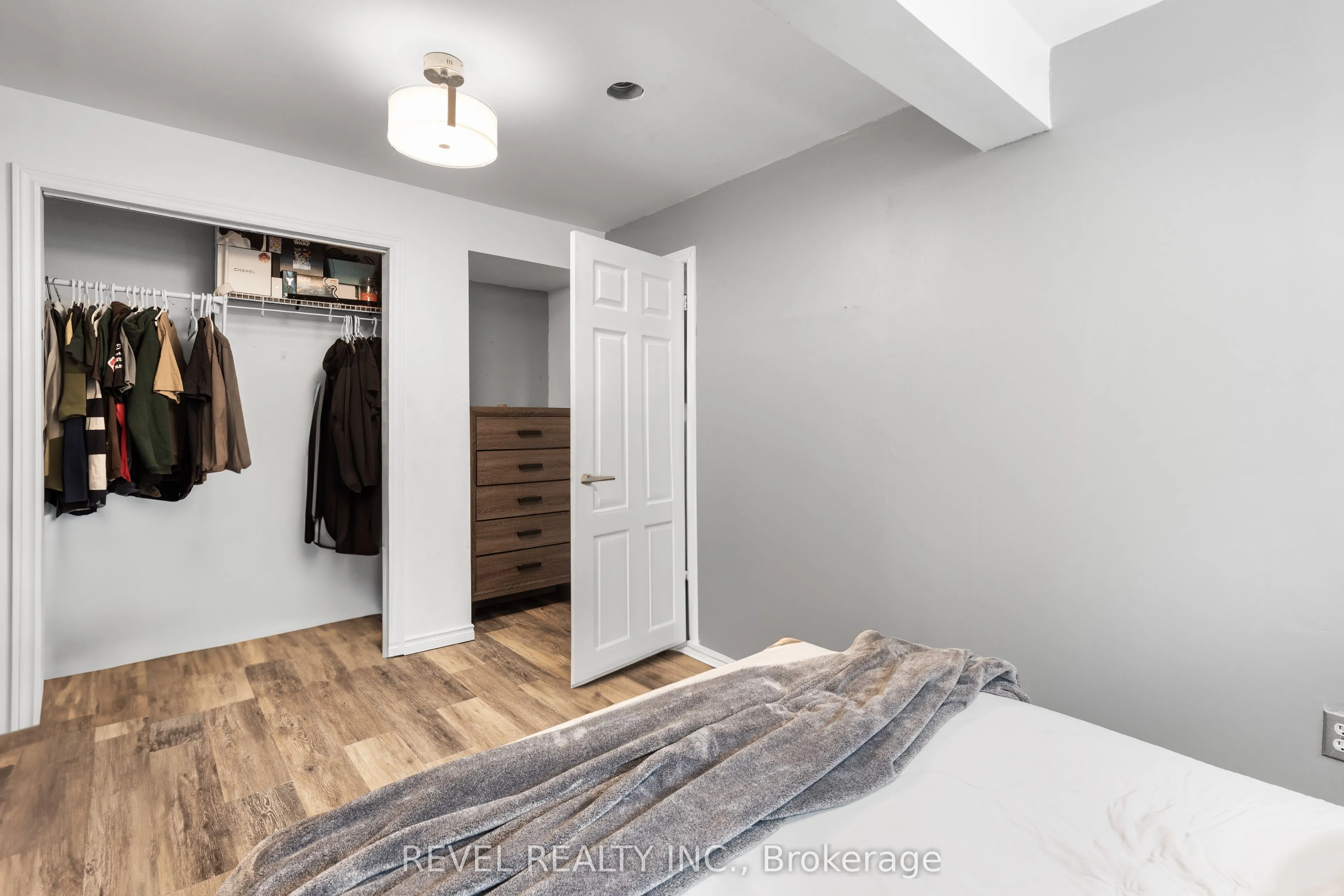 1578 Sturgeon Road
