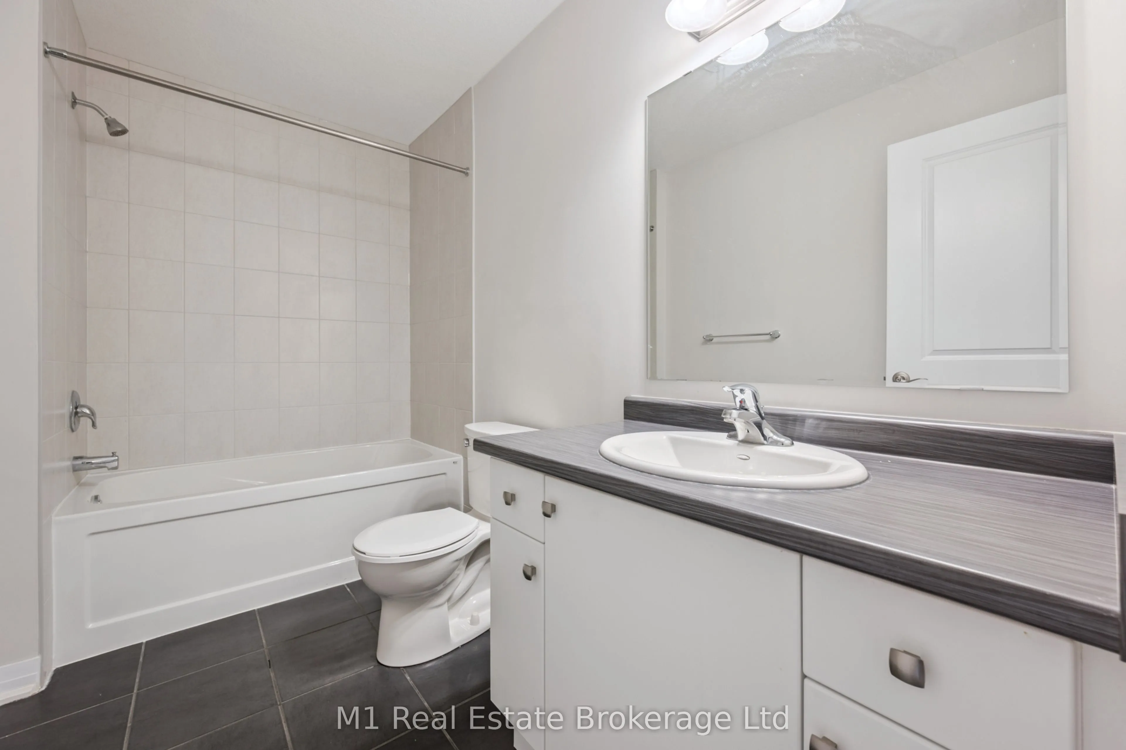 13 Meadowridge Street, #61