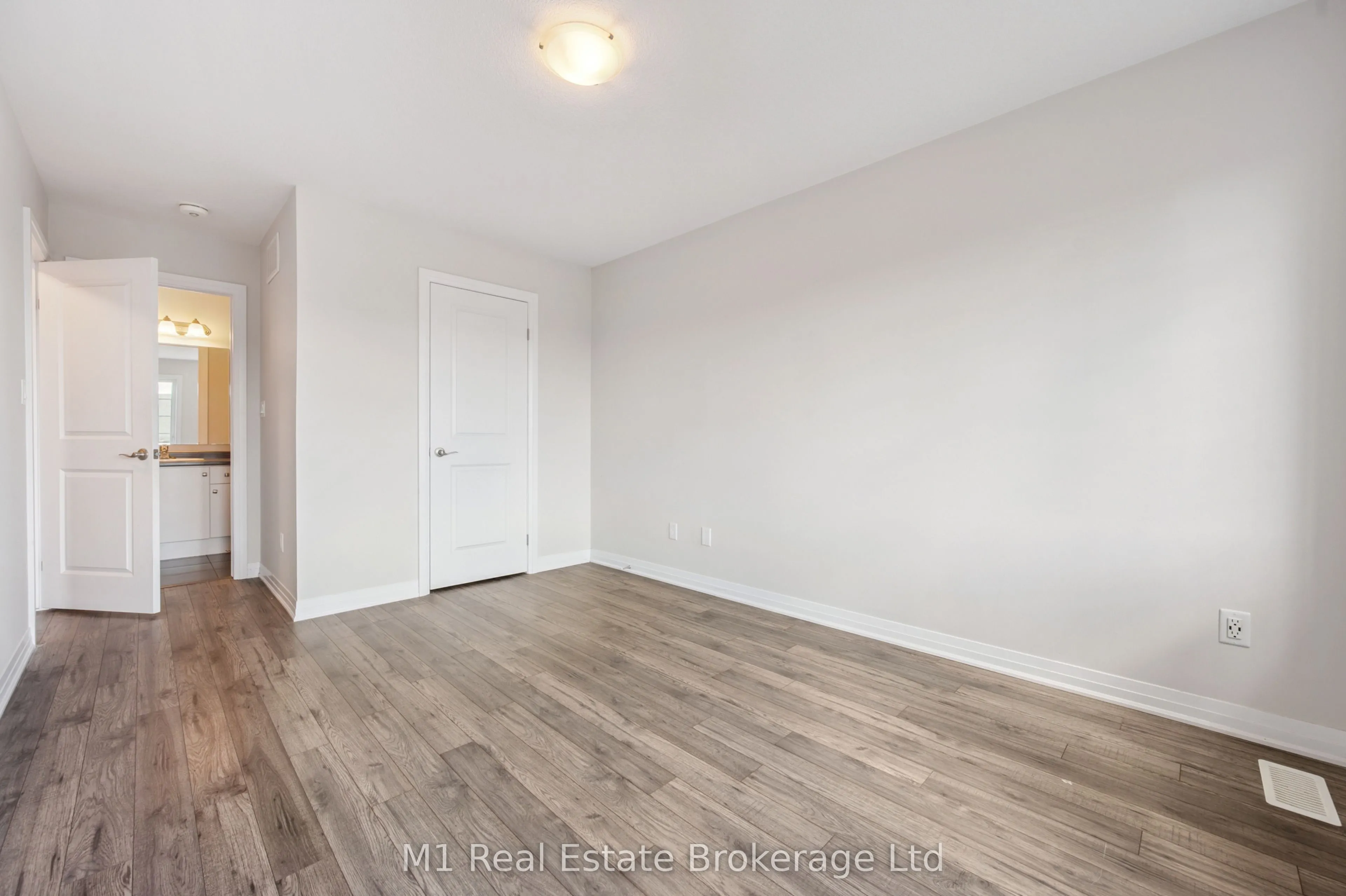 13 Meadowridge Street, #61