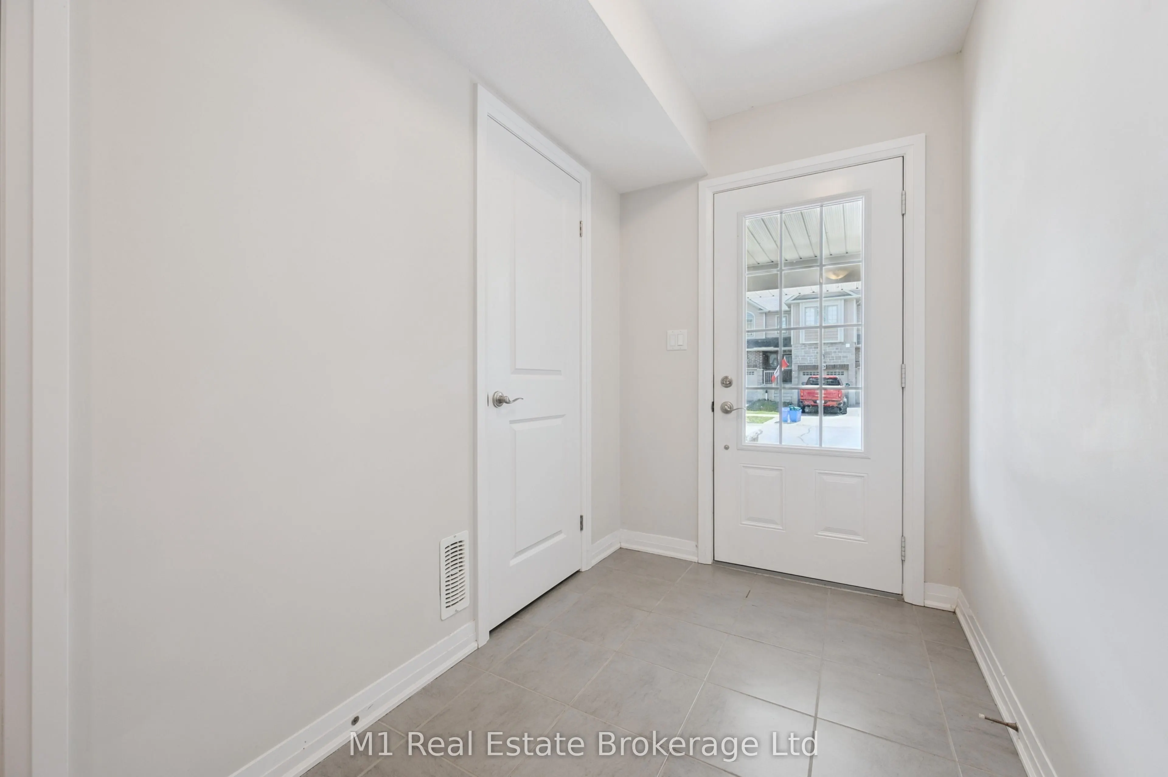 13 Meadowridge Street, #61