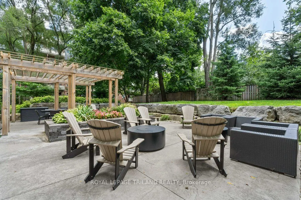 1200 Commissioners Road W, #504