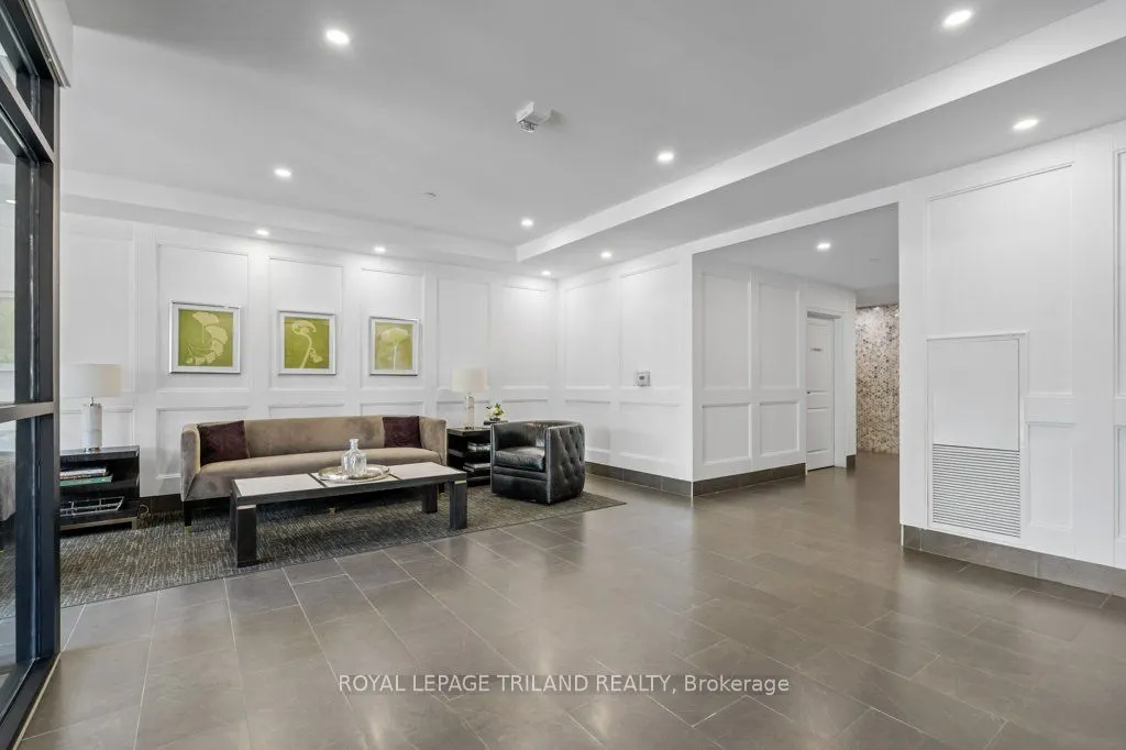 1200 Commissioners Road W, #504