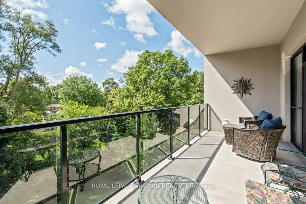 1200 Commissioners Road W, #504