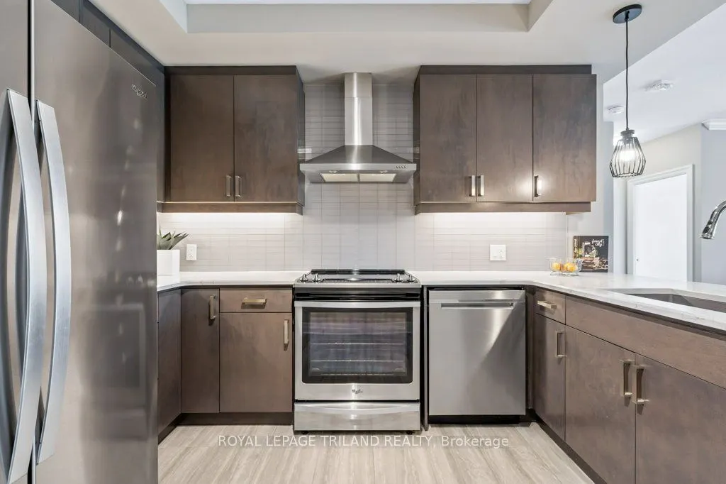1200 Commissioners Road W, #504