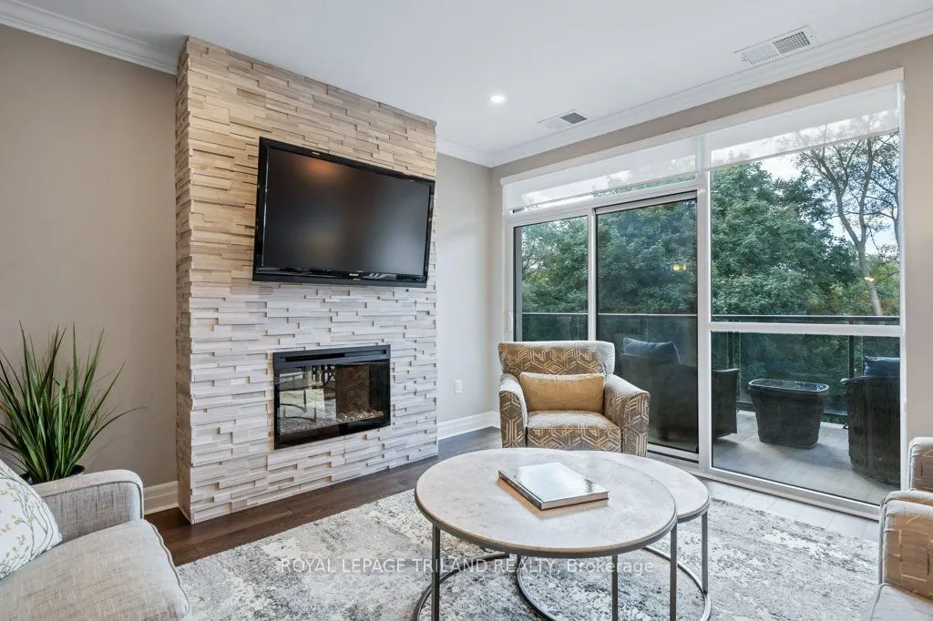 1200 Commissioners Road W, #504