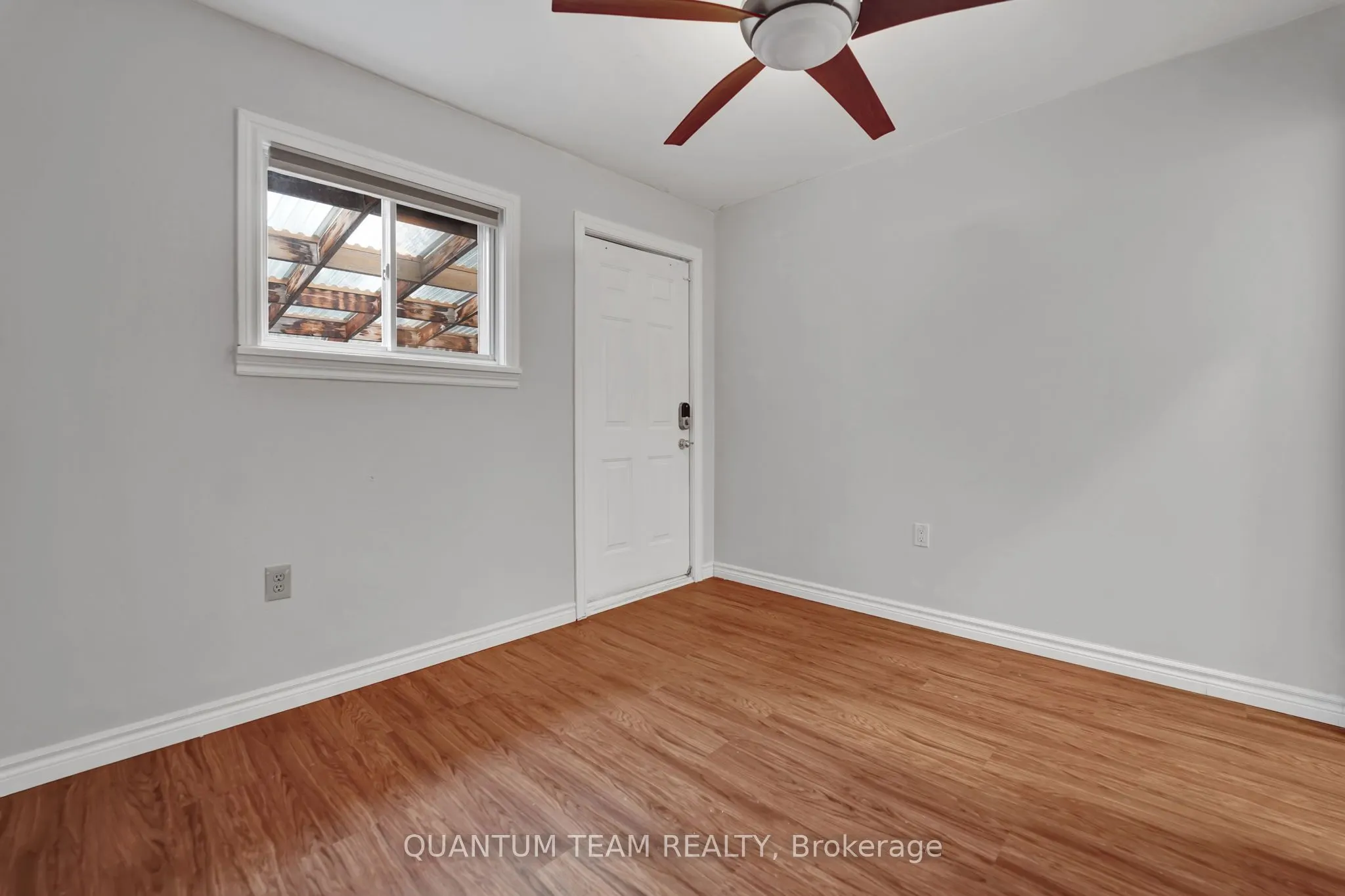 27 Berryman Avenue, #Main Floor unit