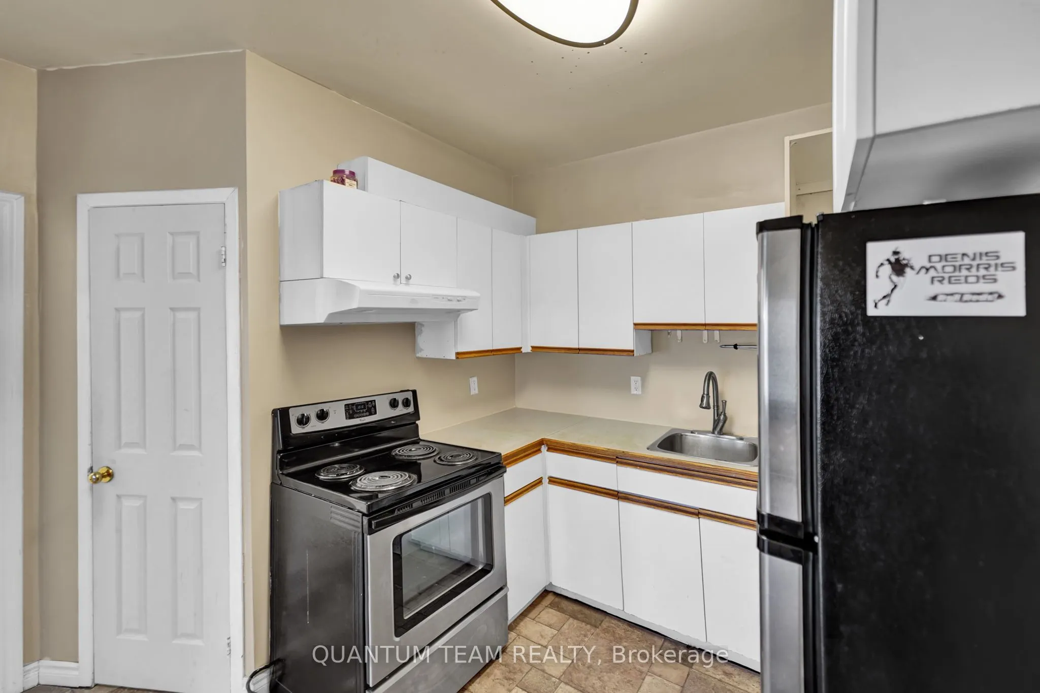 27 Berryman Avenue, #Main Floor unit