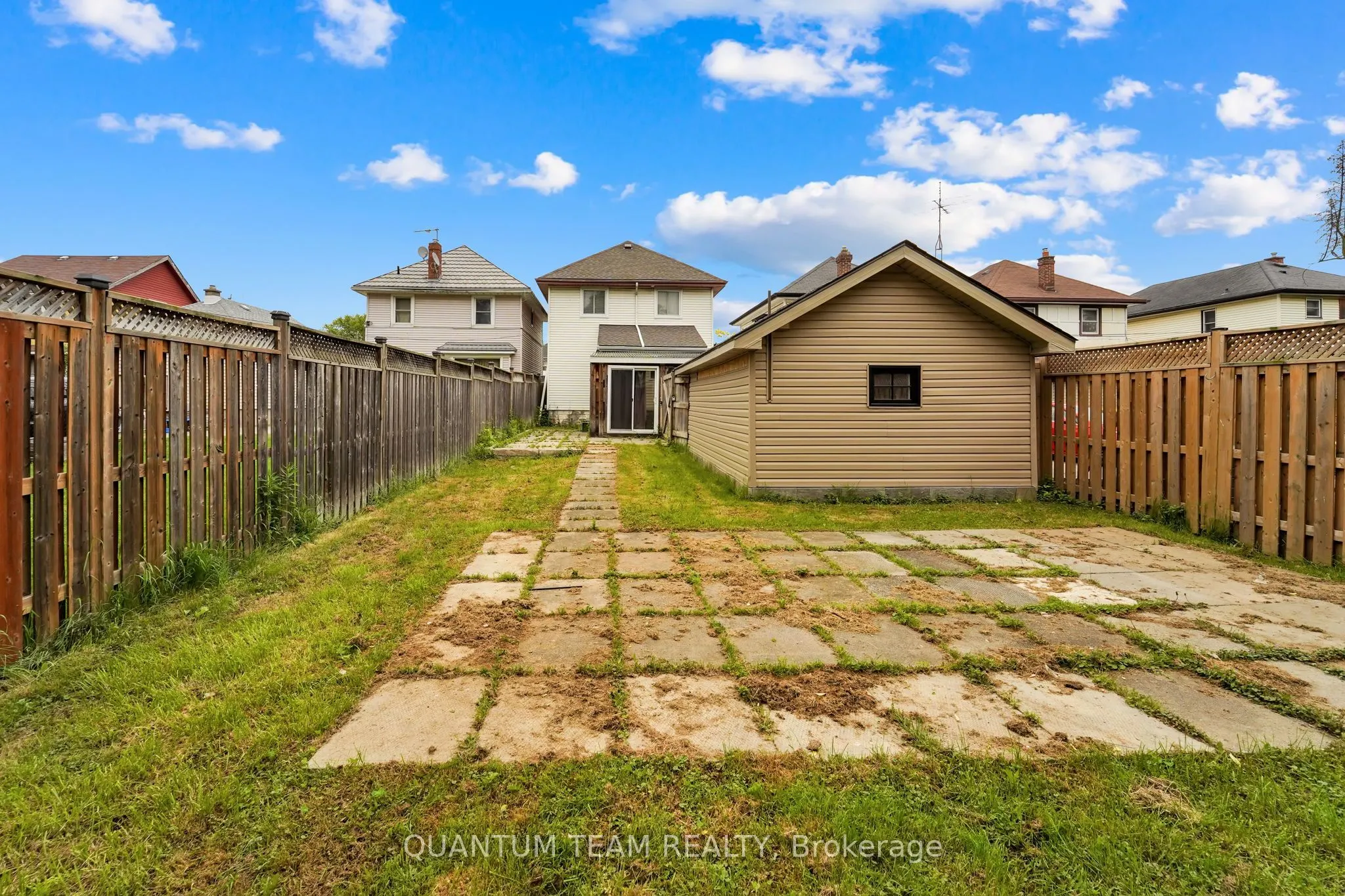 27 Berryman Avenue, #Main Floor unit