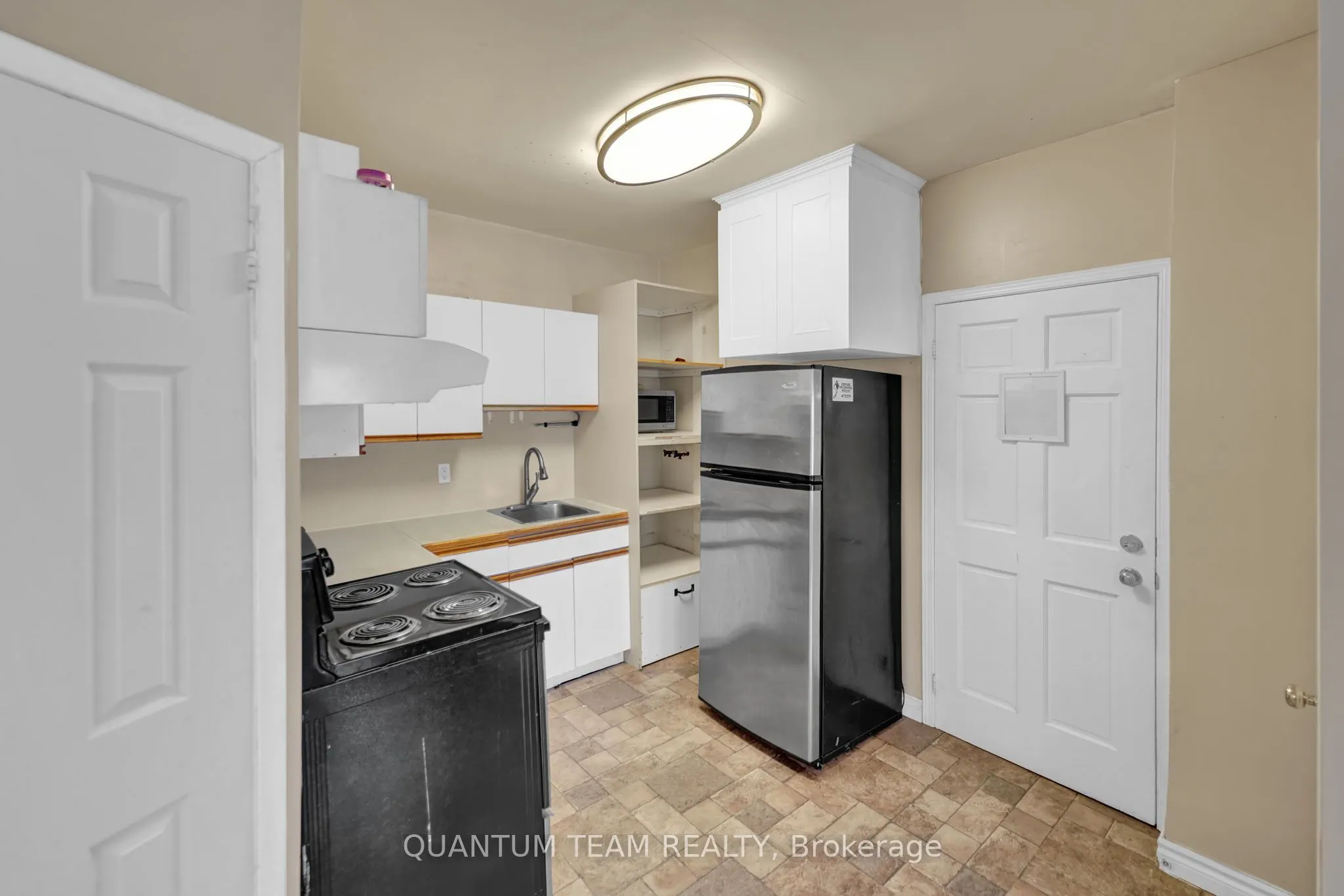 27 Berryman Avenue, #Main Floor unit