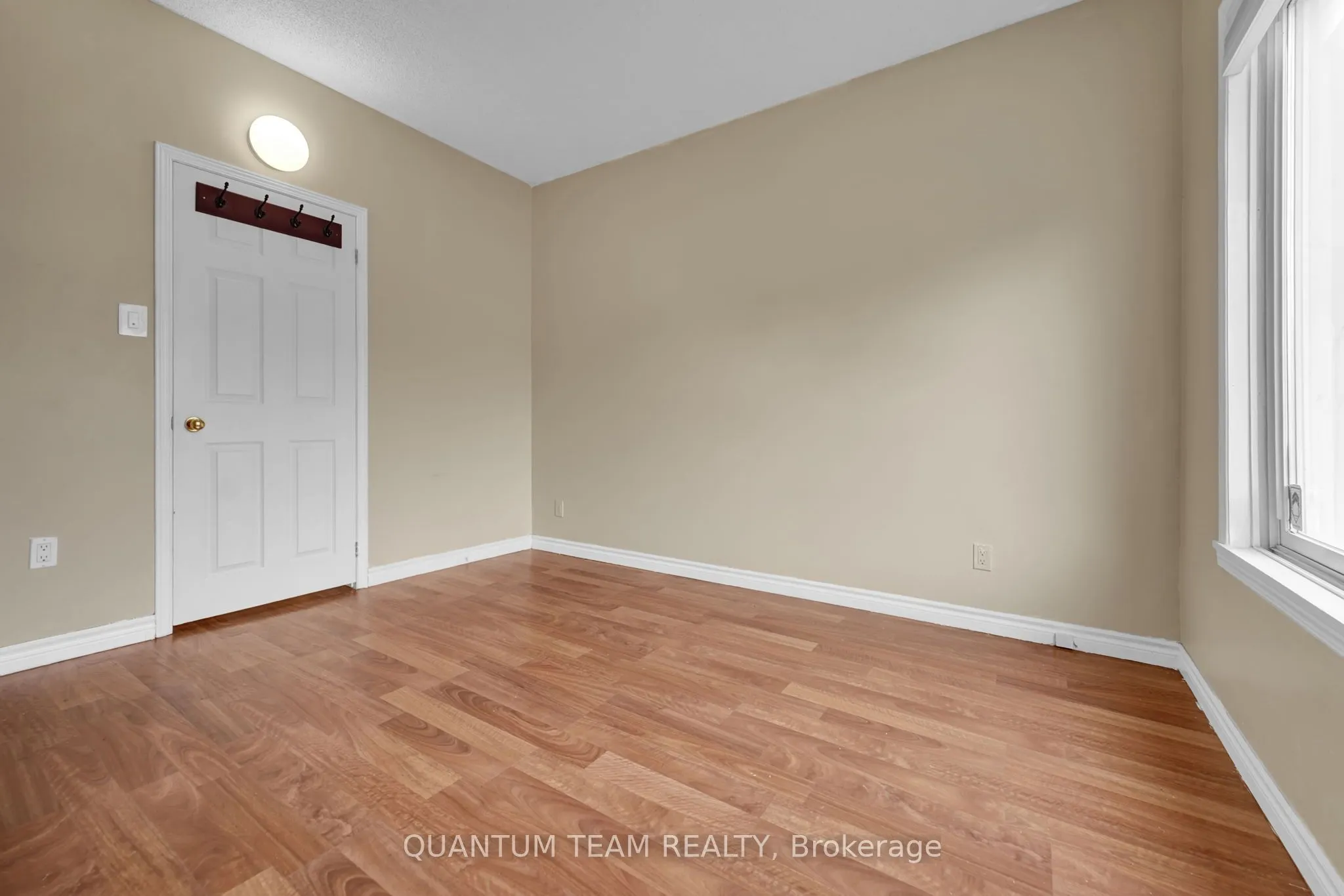 27 Berryman Avenue, #Main Floor unit