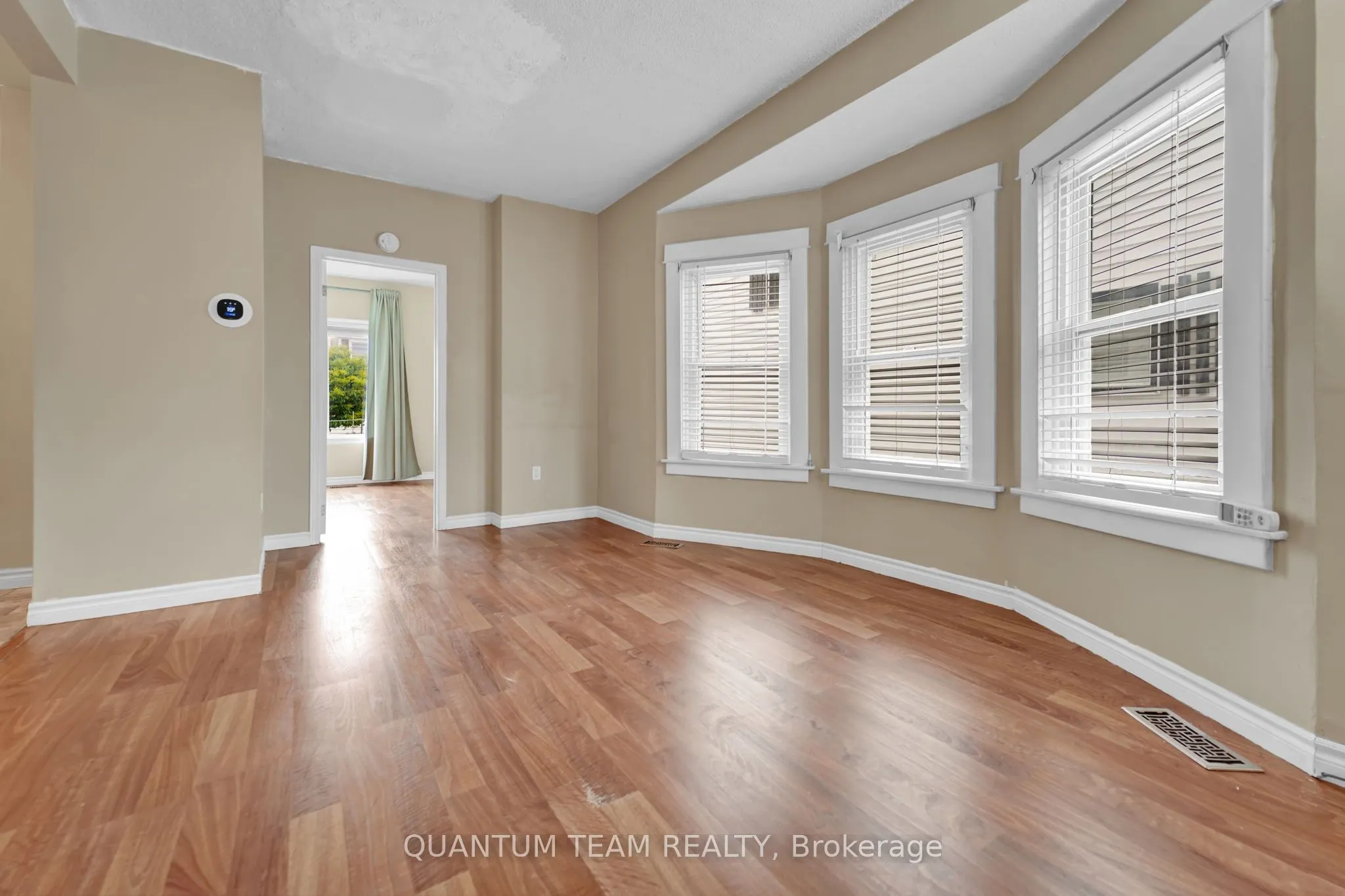 27 Berryman Avenue, #Main Floor unit