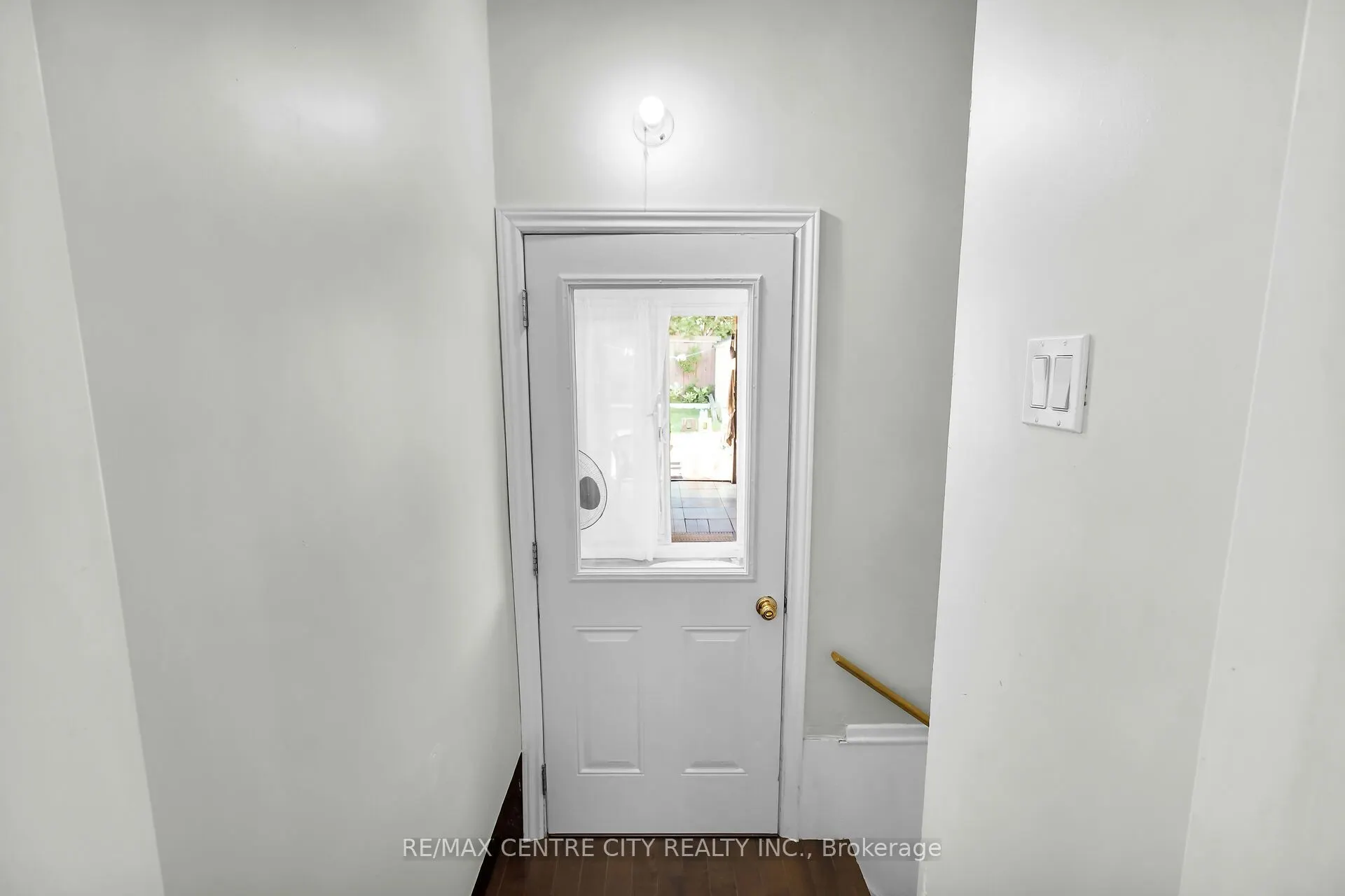 1951 Duluth Crescent