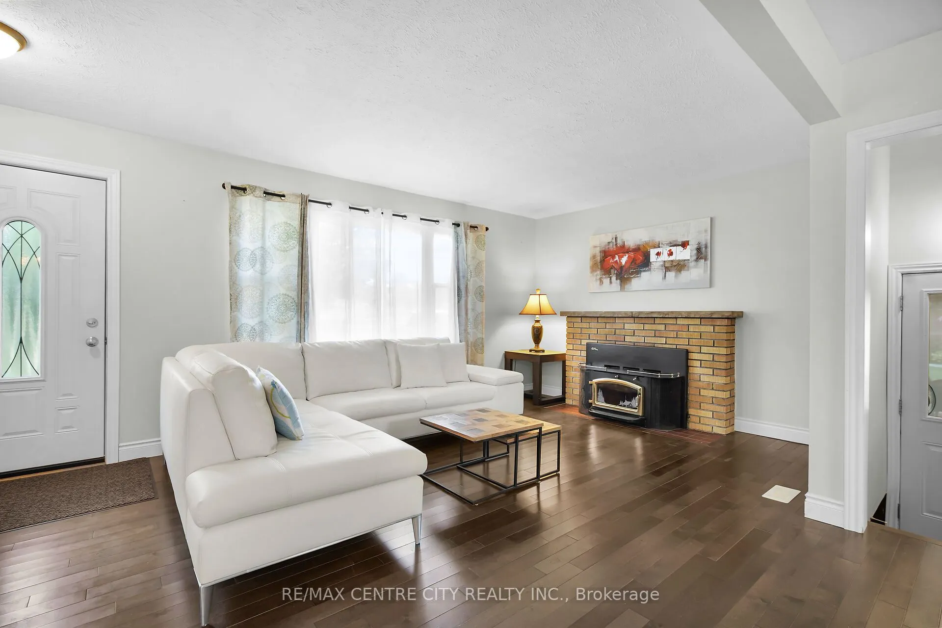 1951 Duluth Crescent