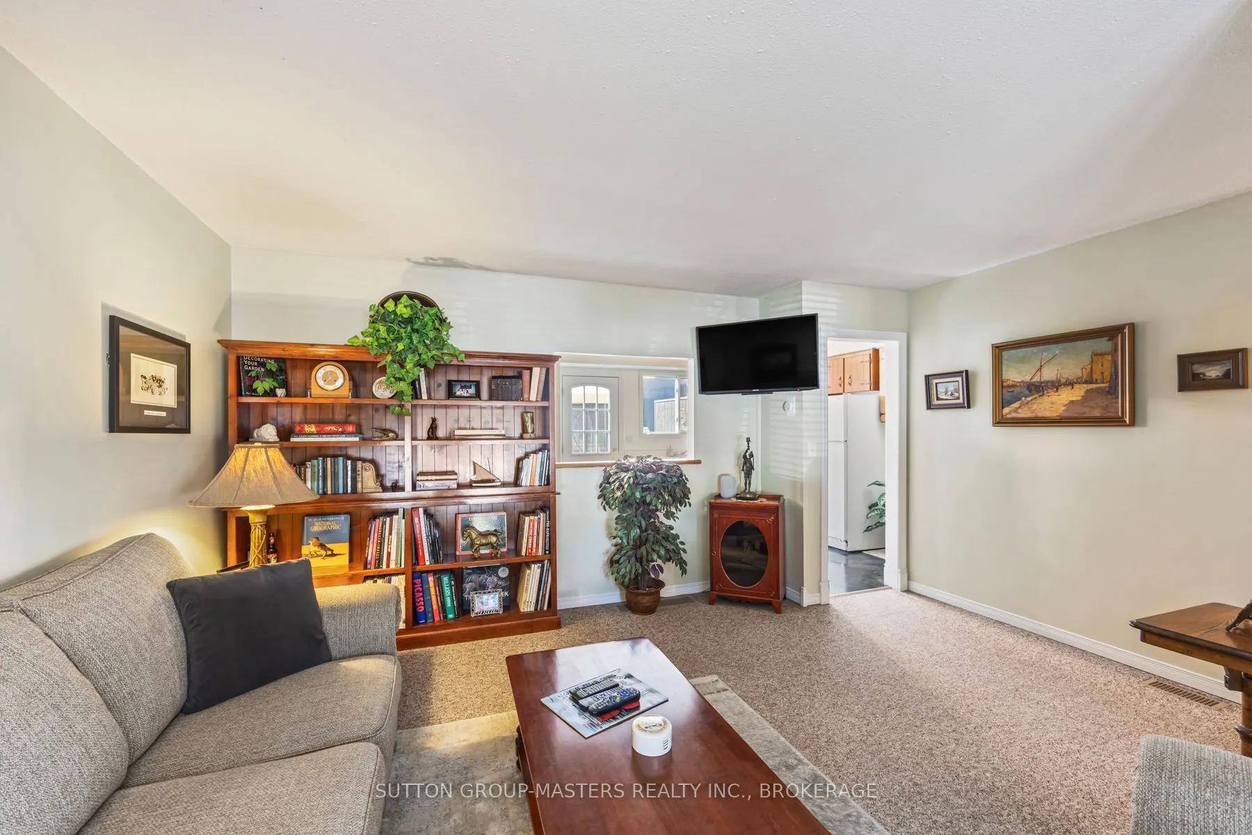 759 Somerset Crescent