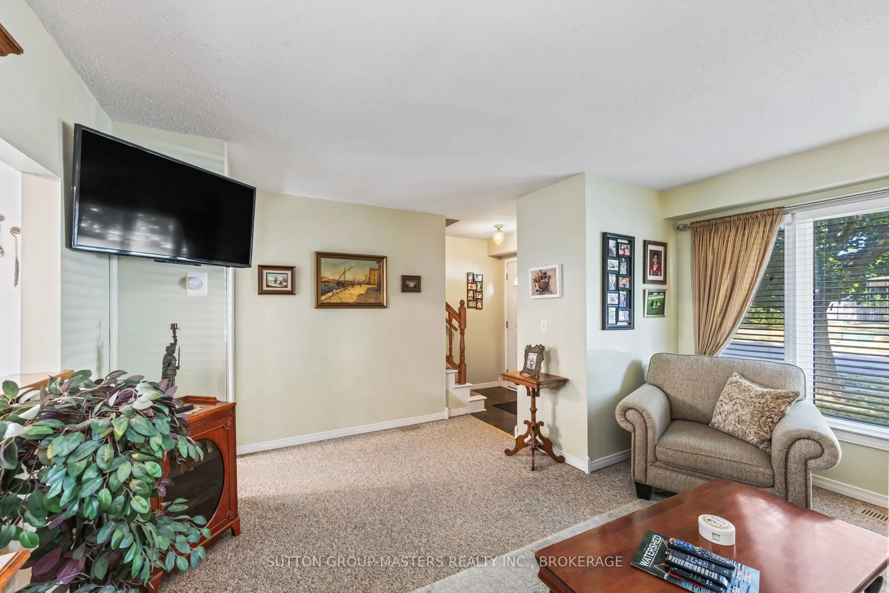 759 Somerset Crescent