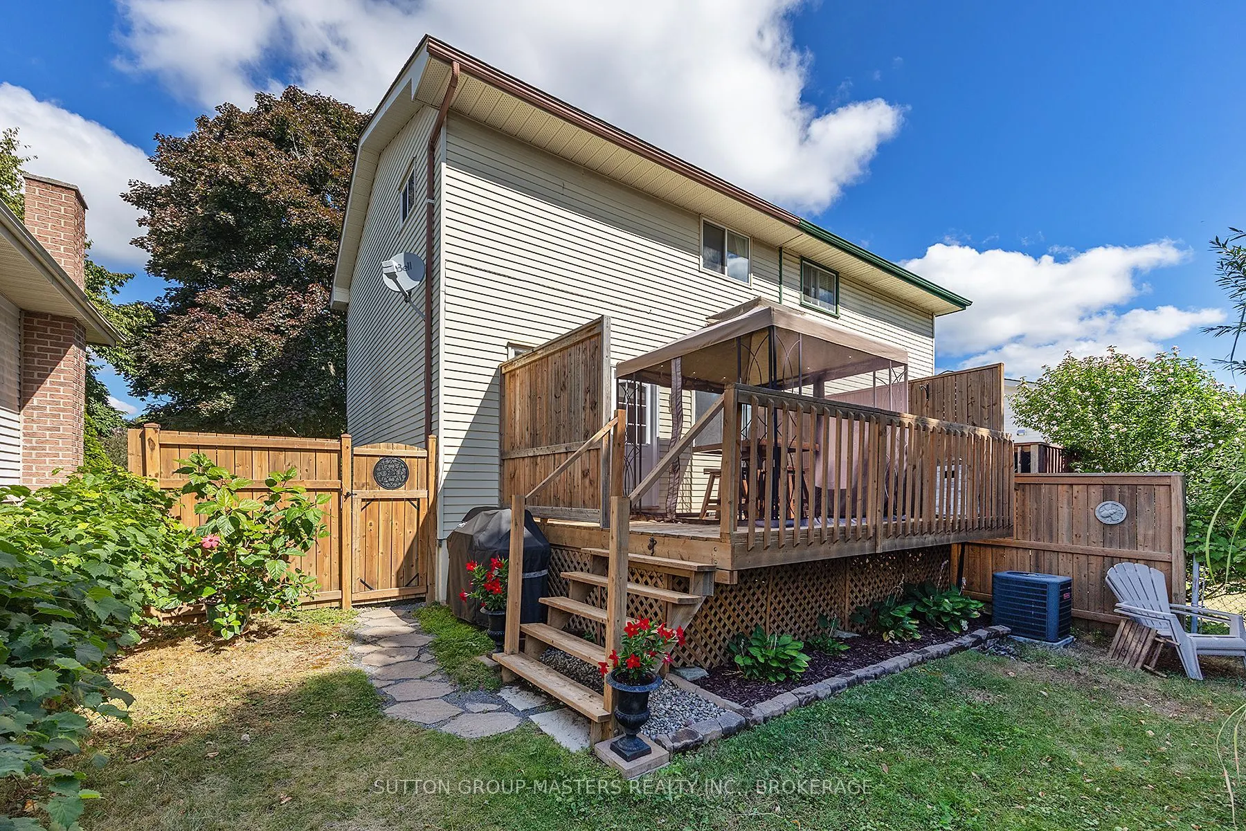 759 Somerset Crescent