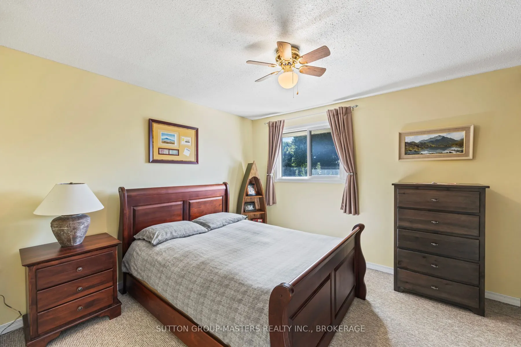 759 Somerset Crescent