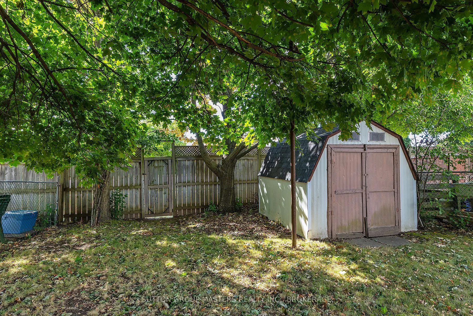 759 Somerset Crescent
