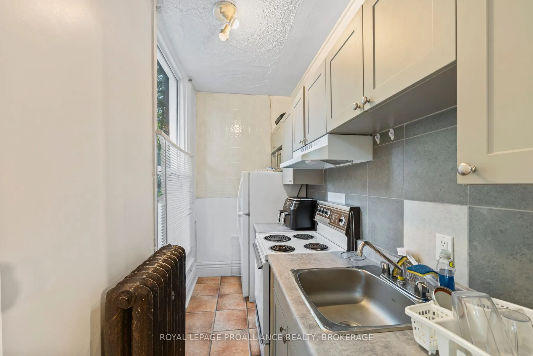 120 Bagot Street